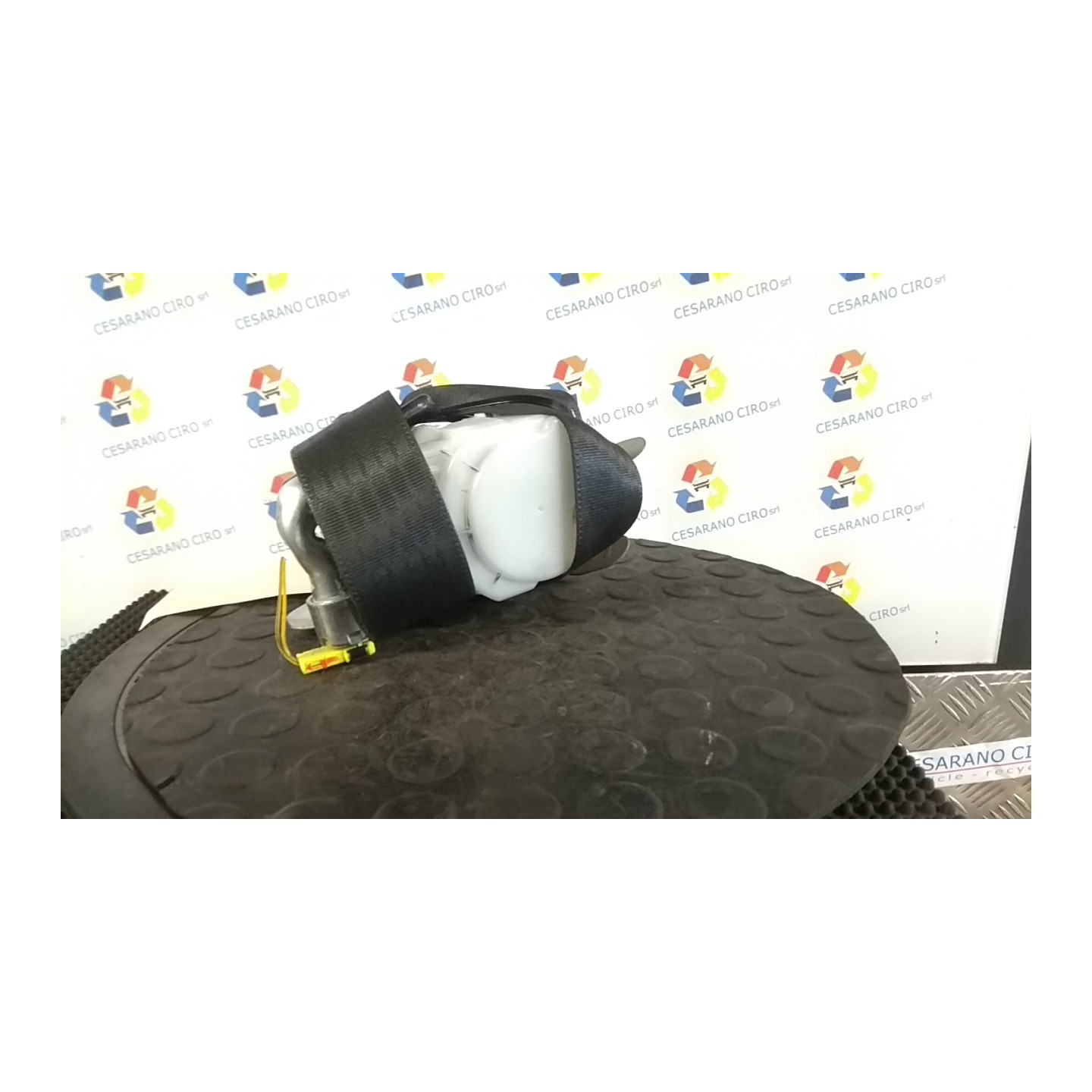 CINTURA DI SICUREZZA ANT. SX. 102 TOYOTA RAV 4 3A SERIE (02/10-) 2ADFTV 7322042140B2