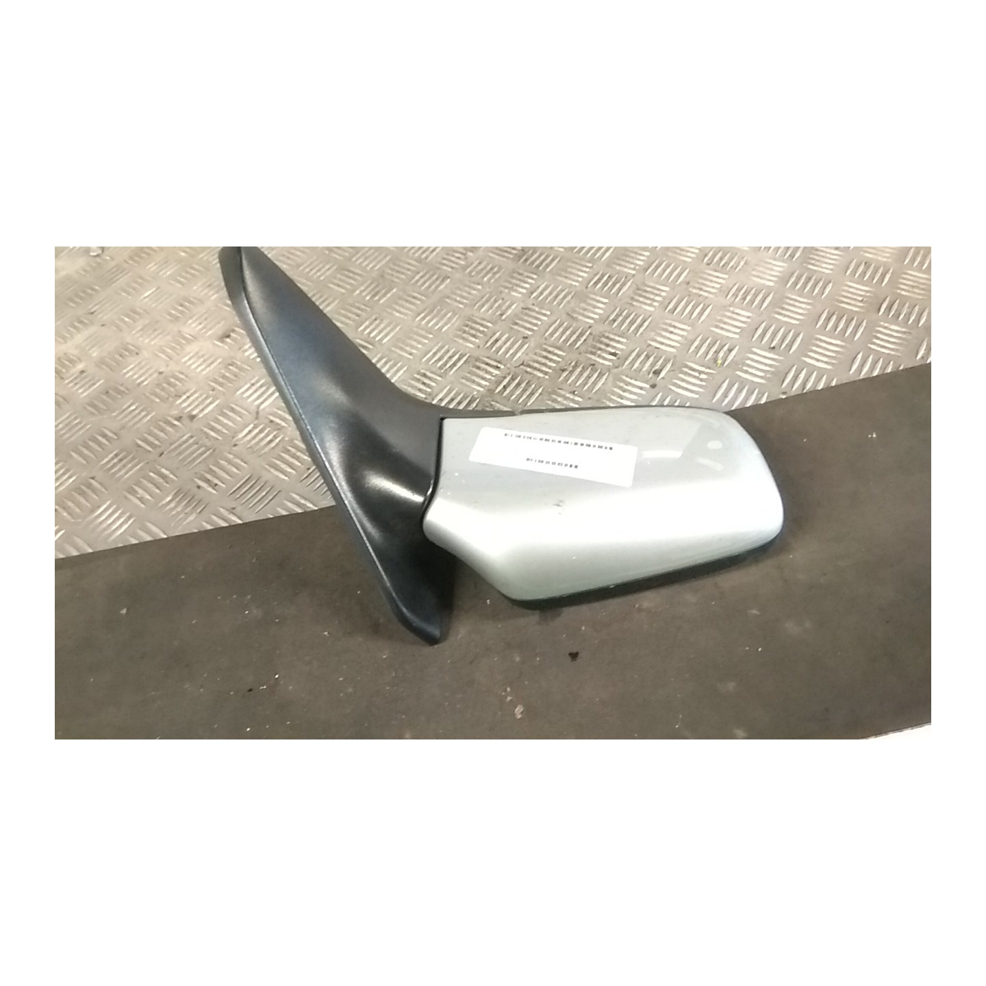 RETROVISORE EST. REGOLAZ. ELETTR. 01-00- DX. 072 VOLVO V40 (04/00-03/04) D4192T3 30623548
