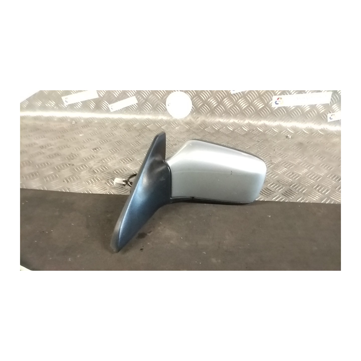 RETROVISORE EST. REGOLAZ. ELETTR. 01-00- SX. 073 VOLVO V40 (04/00-03/04) D4192T3 30623547