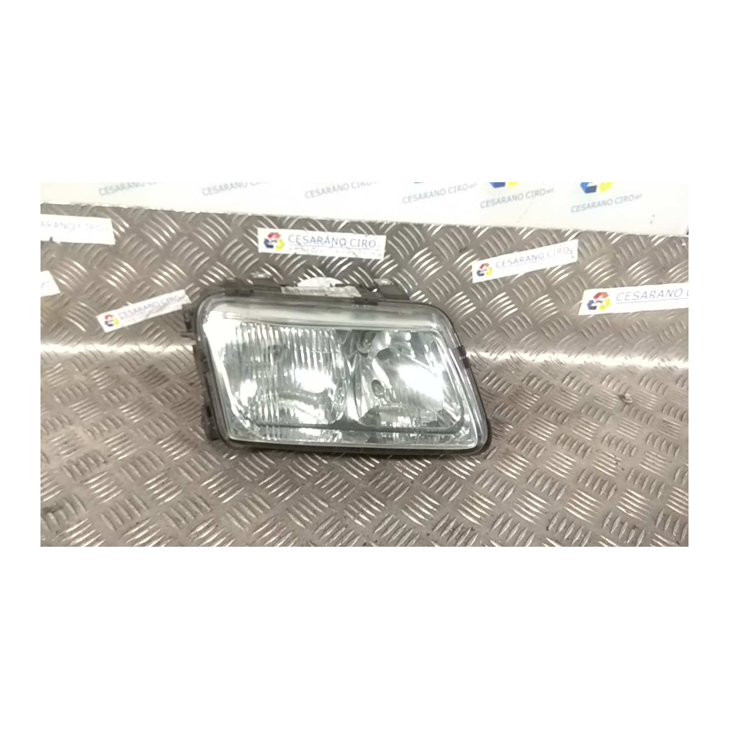 PROIETTORE SX. 049 AUDI A3 (8L) (08/96-12/01) AGU 8L0941029