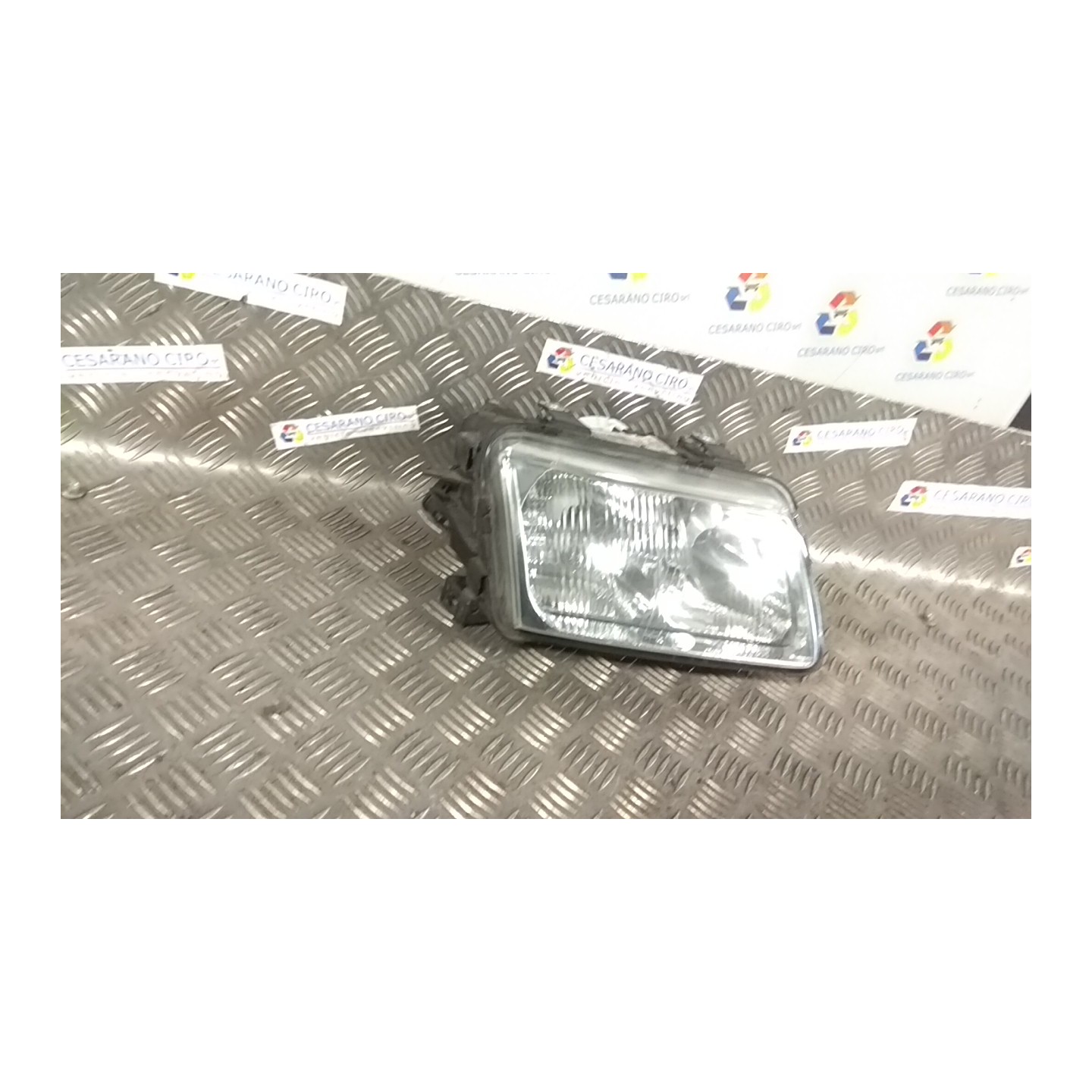 PROIETTORE SX. 049 AUDI A3 (8L) (08/96-12/01) AGU 8L0941029