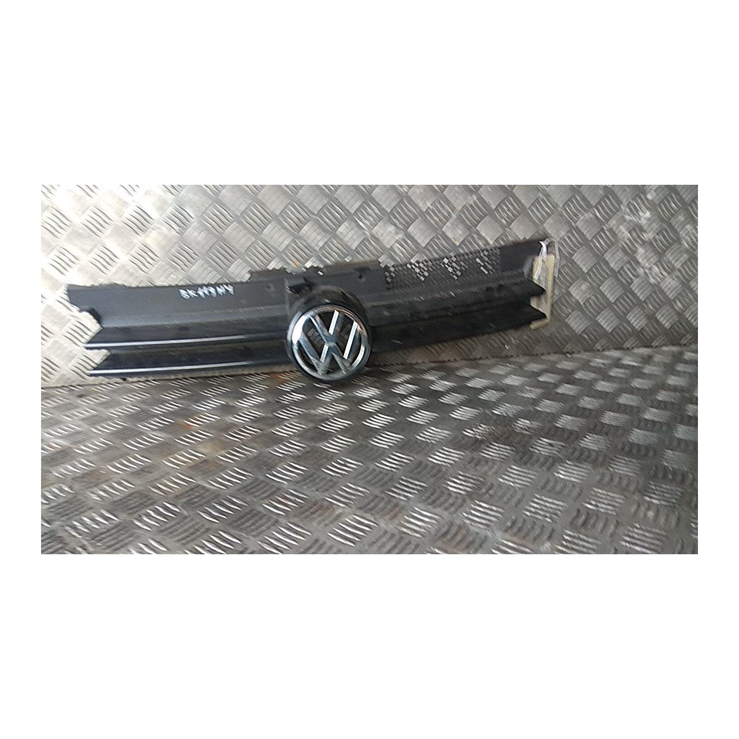 GRIGLIA 105 VOLKSWAGEN GOLF (1J) (09/97-03/06) AJM 1J0853655G01C