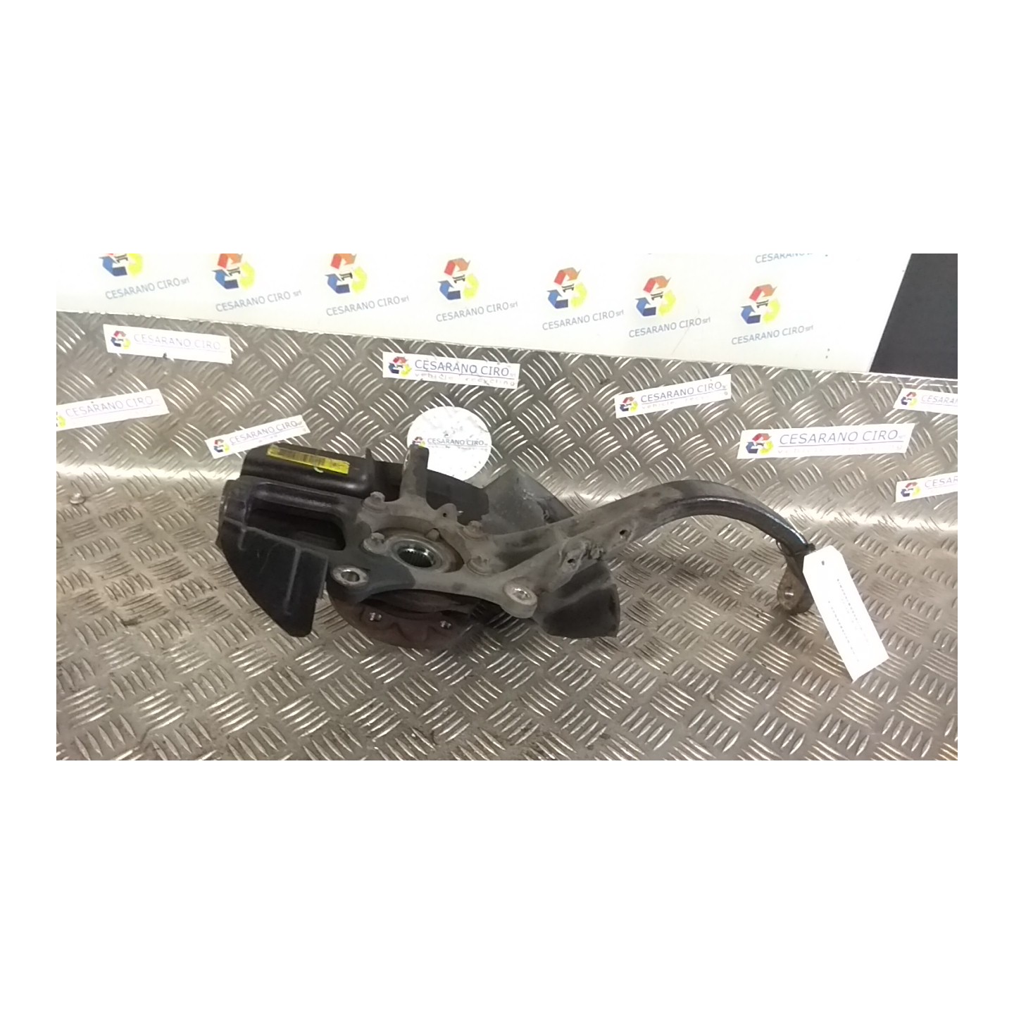 MONTANTE SOSP. ANT. SX. 125 ALFA ROMEO 159 (X3/X9) (07/05-06/13) 939A4000 50510960
