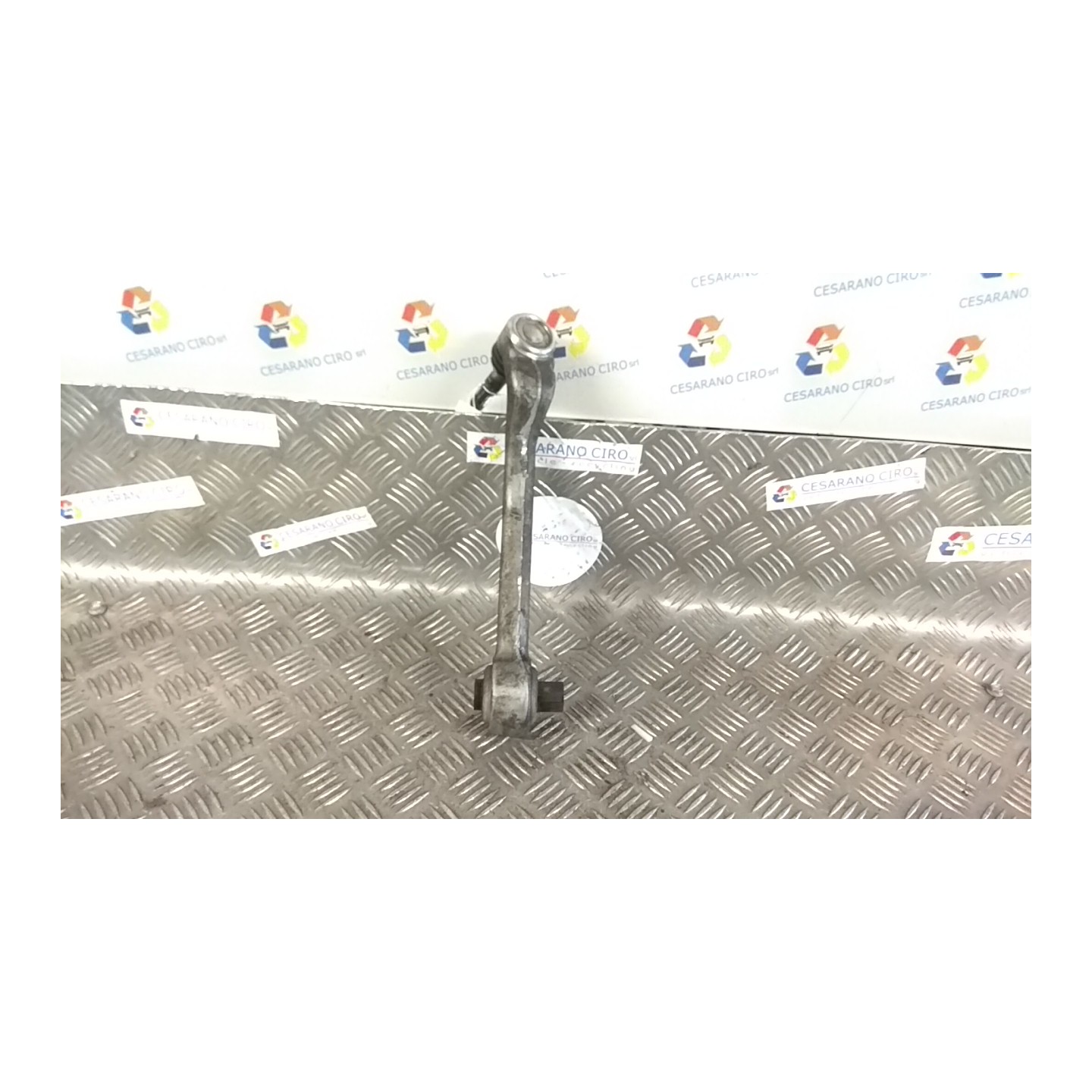 BRACCIO OSCILLANTE ANT. SOSP. ANT. SX. 158 BMW SERIE 3 (E90/E91) (02/05-12/11 204D4 31122405861