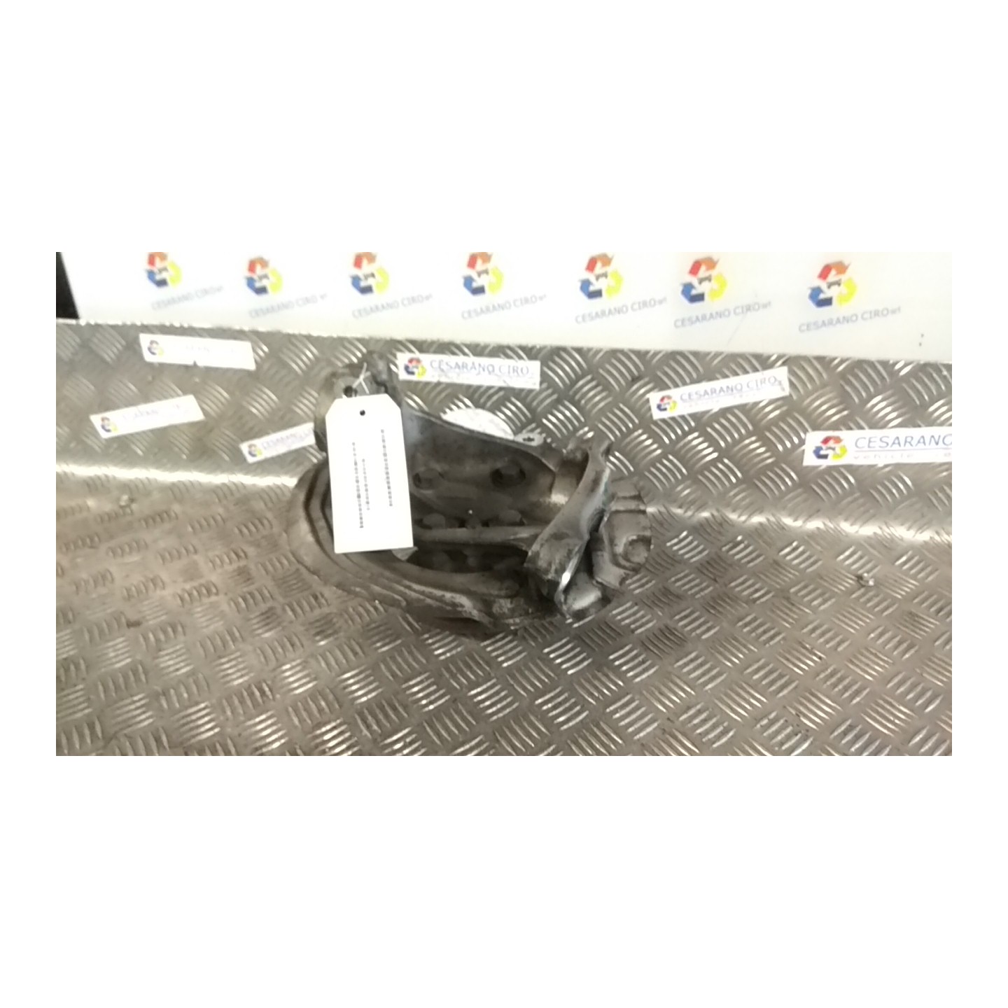 MONTANTE SOSP. ANT. SX. 161 BMW SERIE 3 (E90/E91) (02/05-12/11 204D4 31216793923