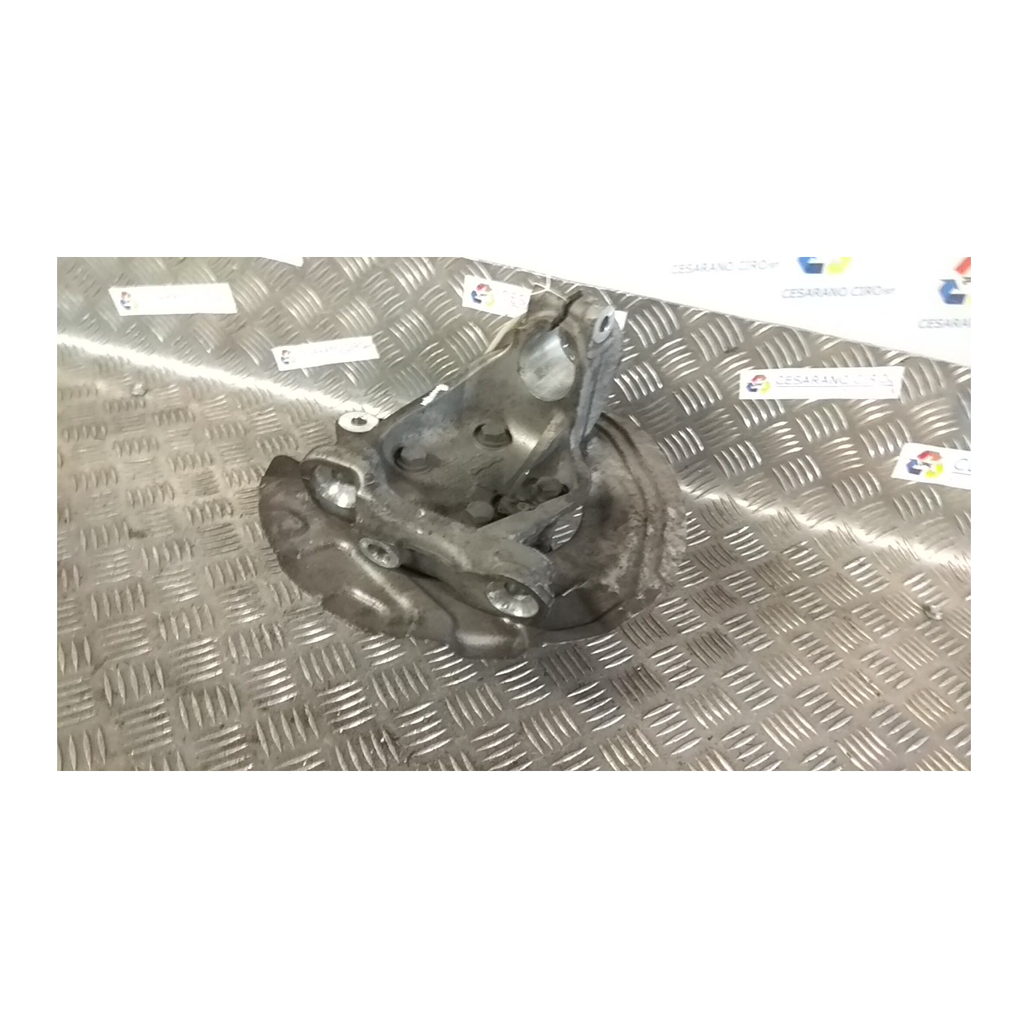 MONTANTE SOSP. ANT. DX. 164 BMW SERIE 3 (E90/E91) (02/05-12/11 204D4 31216793924