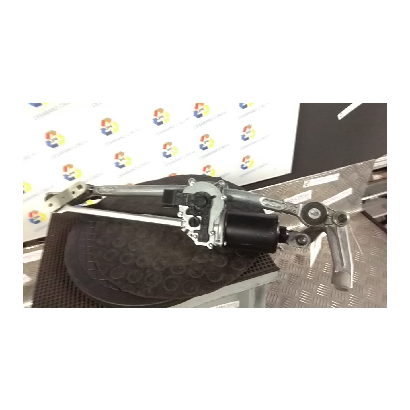 MECCANISMO TERGIPARABREZZA CON MOTORINO 055 BMW SERIE 3 (E90/E91) (02/05-12/11 204D4 61617161711