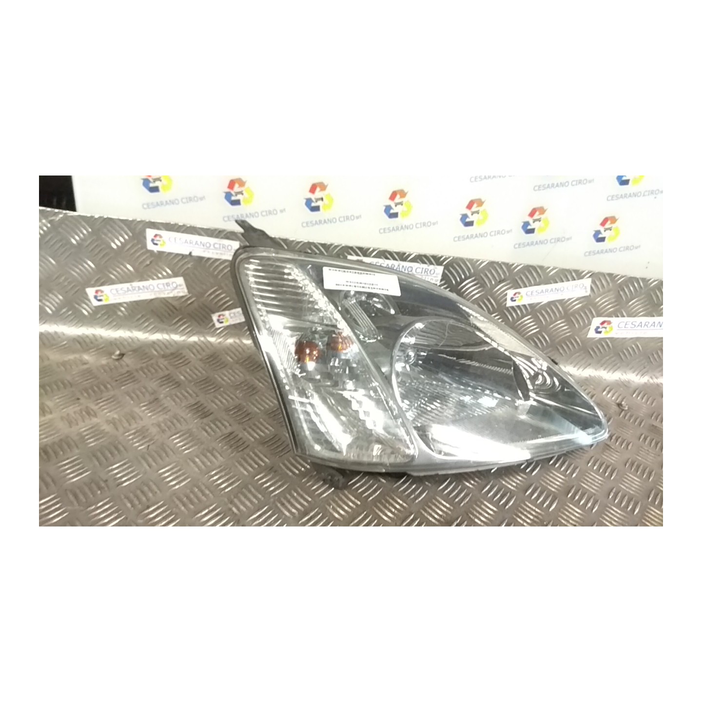 PROIETTORE DX. 033 HONDA CIVIC 7A SERIE (03/01-12/05) D16V1 33101S6AG01