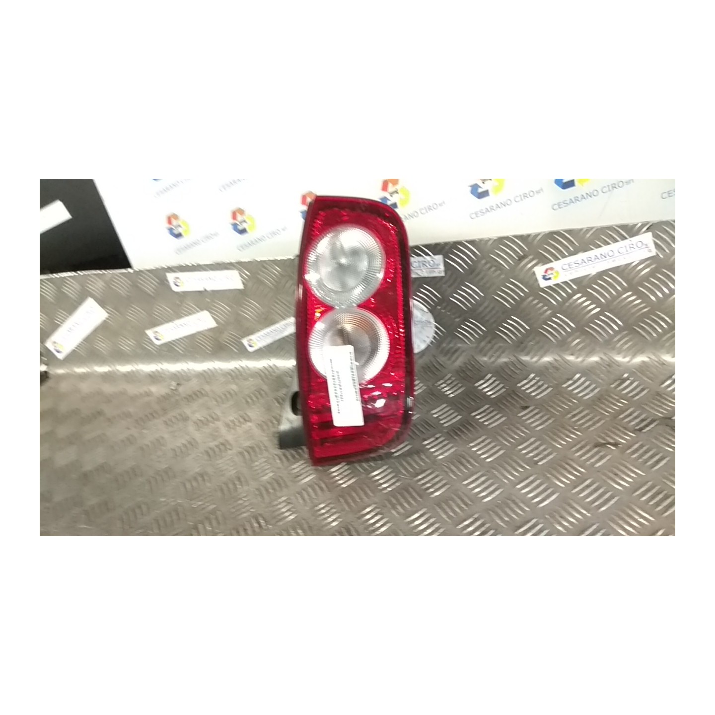 FANALE POST. COMPLETO DX. 035 NISSAN MICRA (K12E) (11/02-05/06) CR12 26550BC500