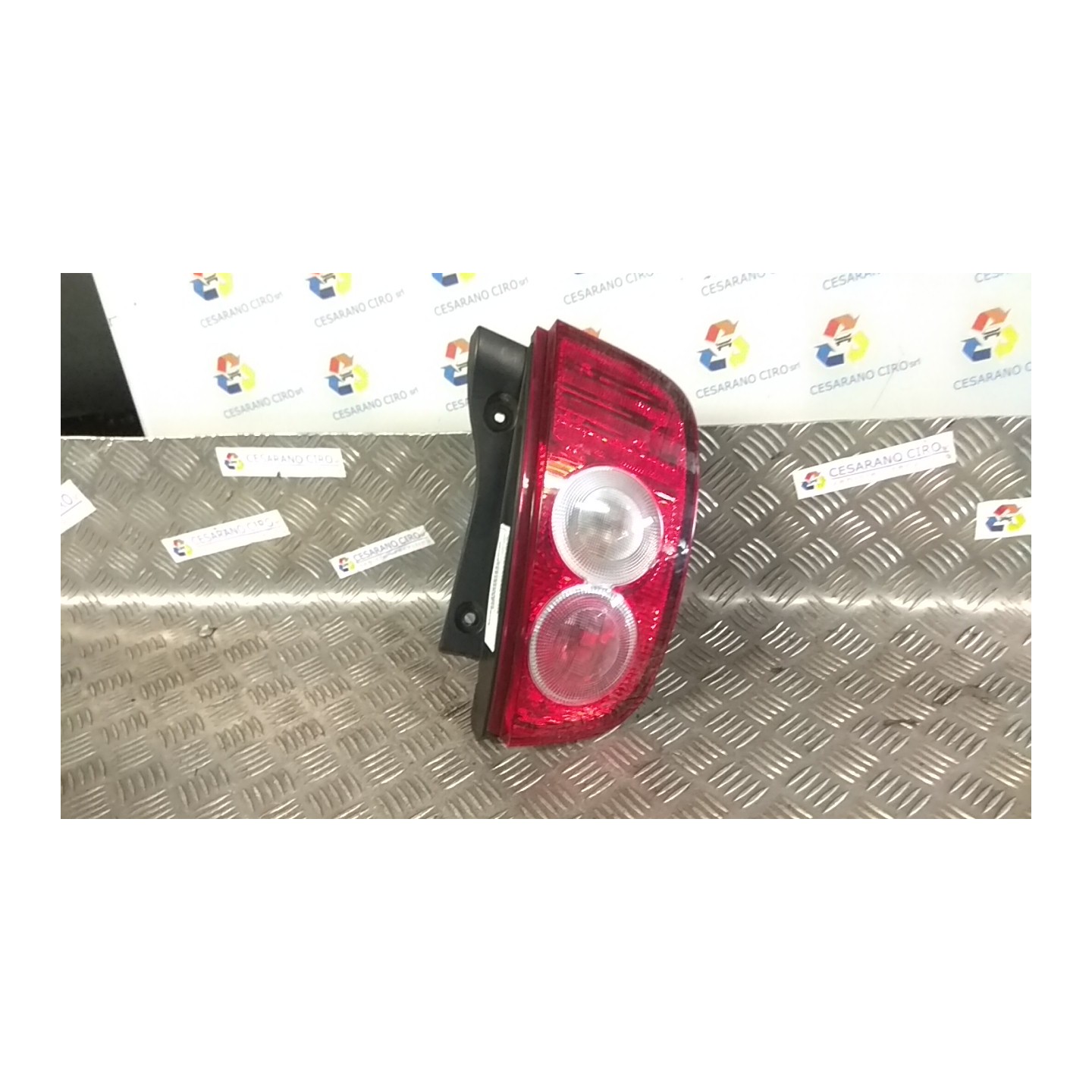 FANALE POST. COMPLETO SX. 036 NISSAN MICRA (K12E) (11/02-05/06) CR12 26555AX720