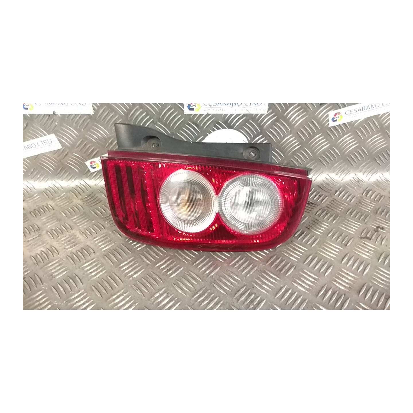 FANALE POST. COMPLETO DX. 054 NISSAN MICRA (K12E) (11/02-05/06) CR12 26550AX720