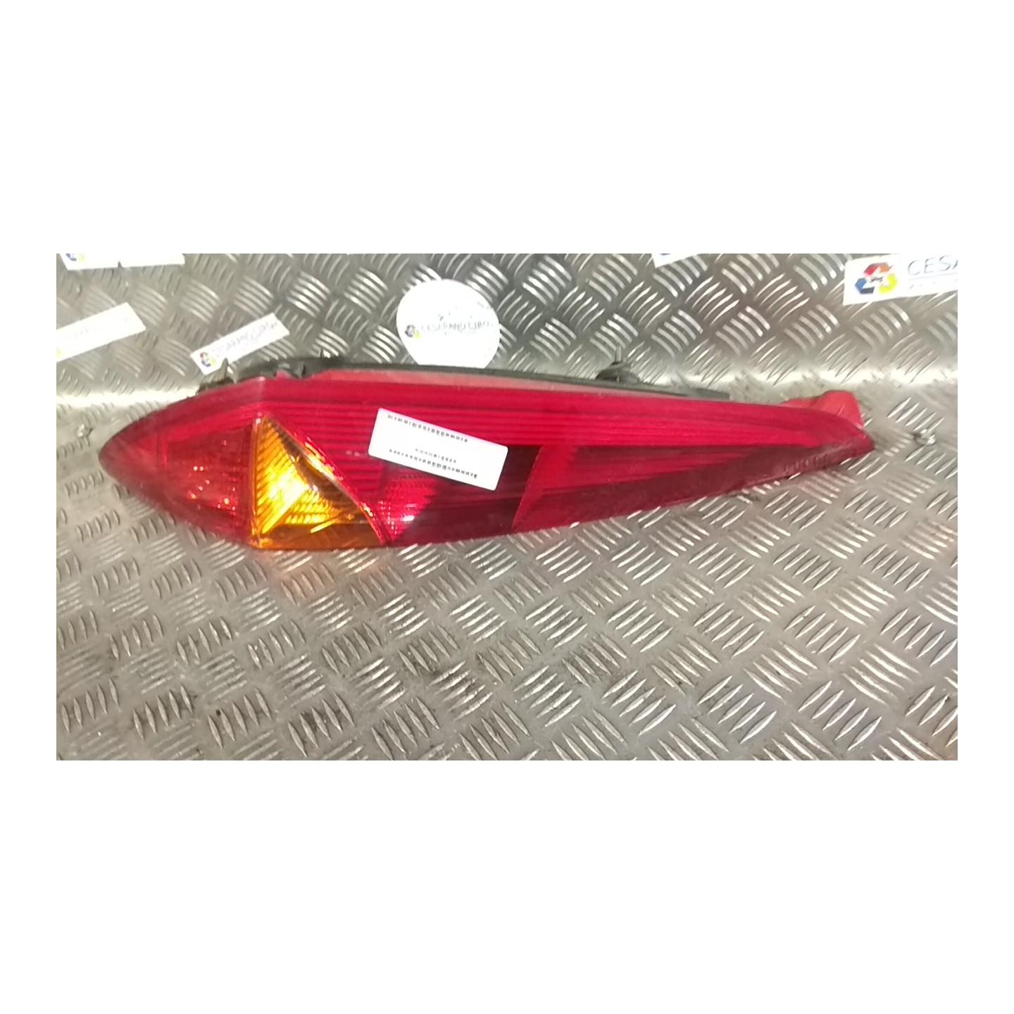 FANALE POST. SX. 065 FIAT PUNTO (1N/1P) (07/99-12/05) 188A4000 46523770