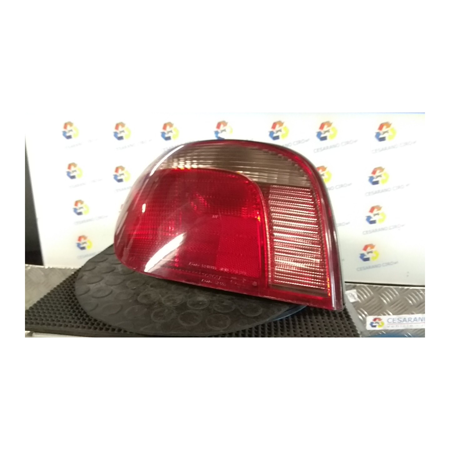 FANALE POST. 08/99-12/02 SX. 051 TOYOTA YARIS (03/99-11/05)     (JPP) 1SZFE 8156052130