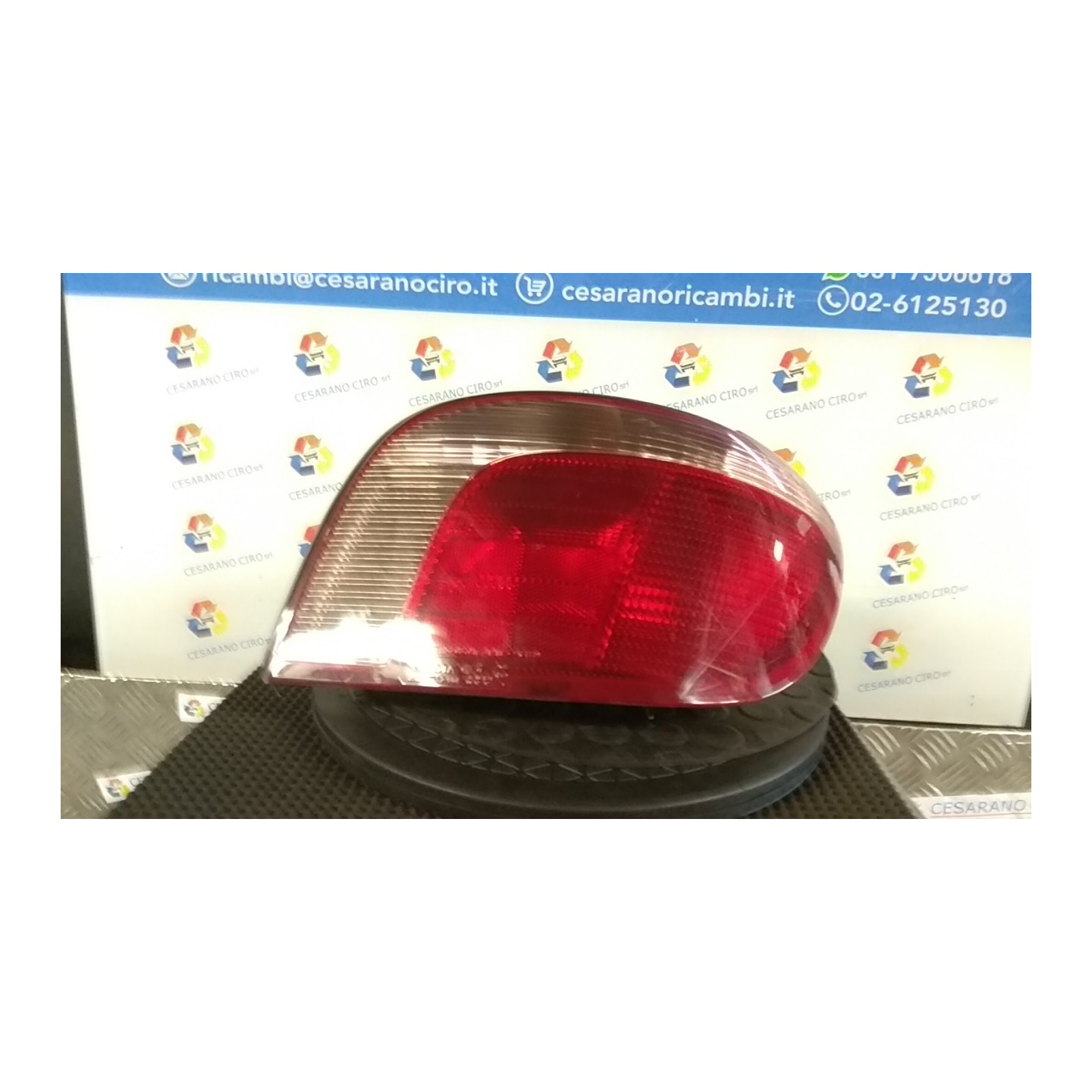 FANALE POST. 08/99-12/02 DX. 052 TOYOTA YARIS (03/99-11/05)     (JPP) 1SZFE 8155052130