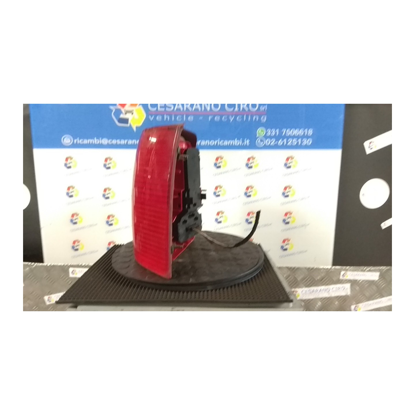 FANALE POST. SX. 057 VOLKSWAGEN PASSAT (3B) (08/96-04/03) AJM 3B9945095J