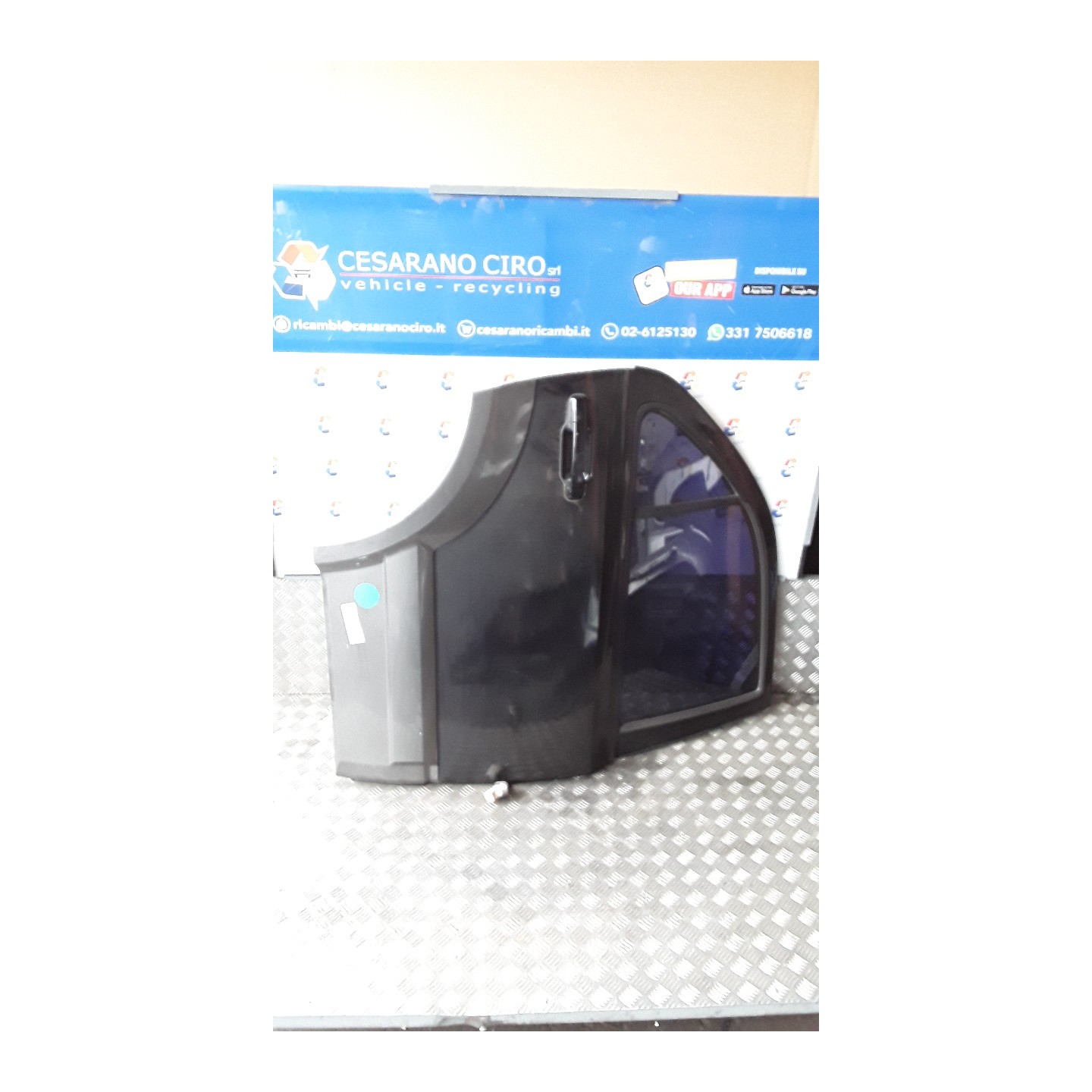 PORTA POST. DX. 100 KIA SORENTO 1A SERIE (07/02-12/06 D4CB 770043E100