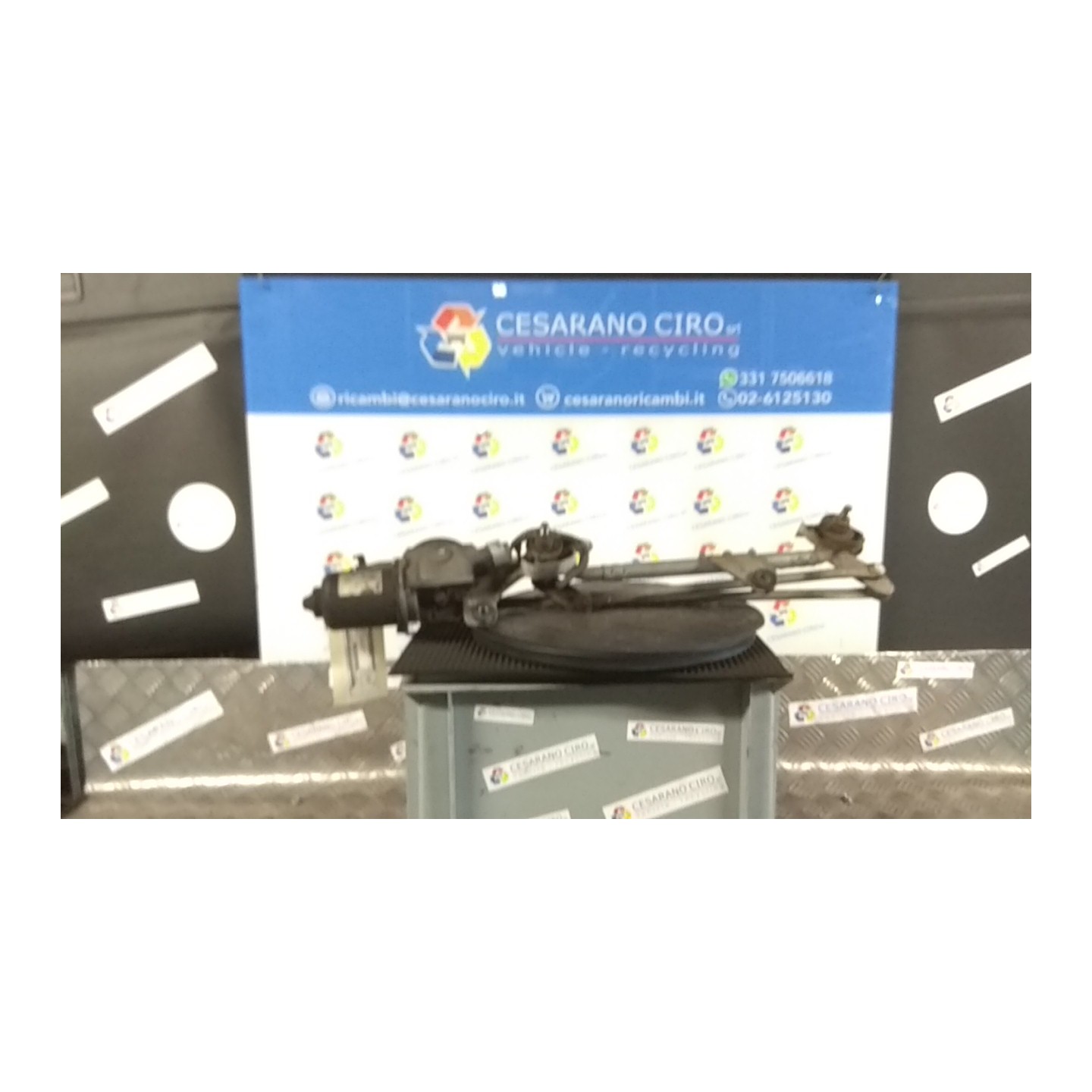 MECCANISMO TERGIPARABREZZA CON MOTORINO 031 MITSUBISHI COLT 7A SERIE (06/04-12/09) 134910 8250A407