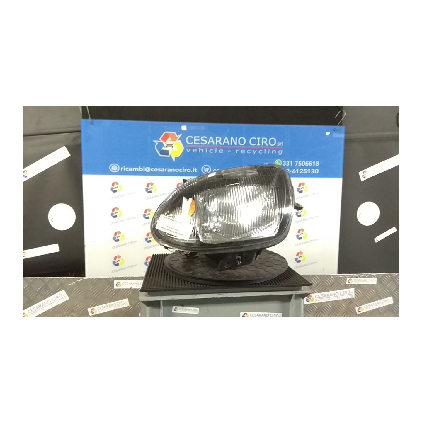 PROIETTORE HELLA SX. 050 RENAULT CLIO 2A SERIE (04/98-04/01) D7FD7 7701045168