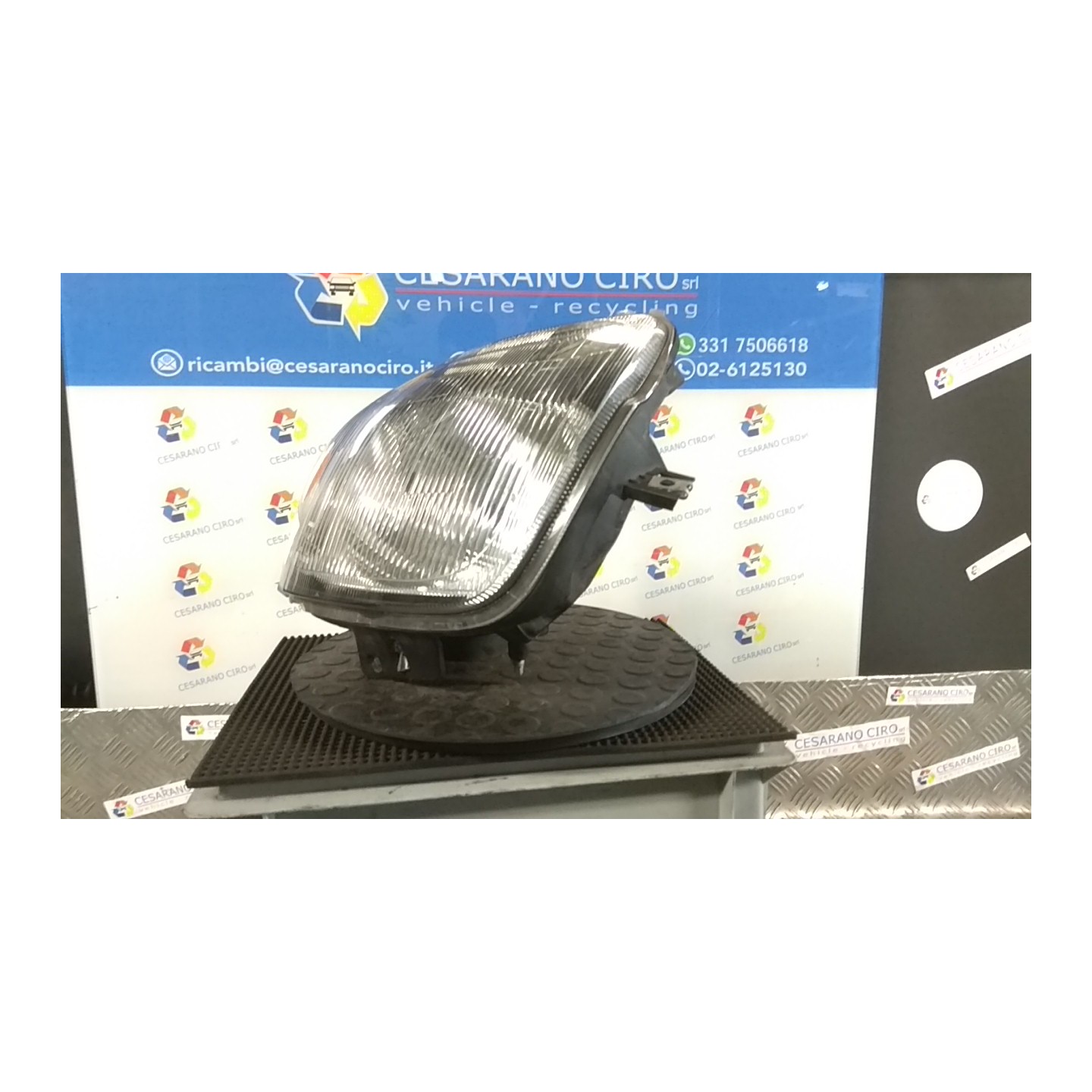 PROIETTORE HELLA SX. 050 RENAULT CLIO 2A SERIE (04/98-04/01) D7FD7 7701045168