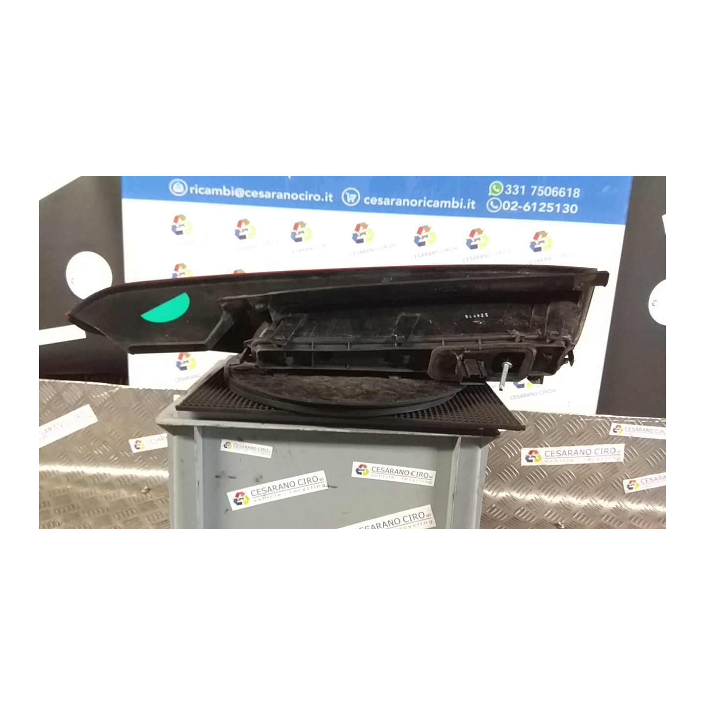 FANALE POST. DX. 001 FORD FUSION (CBK) (09/02-) FYJA 1324515