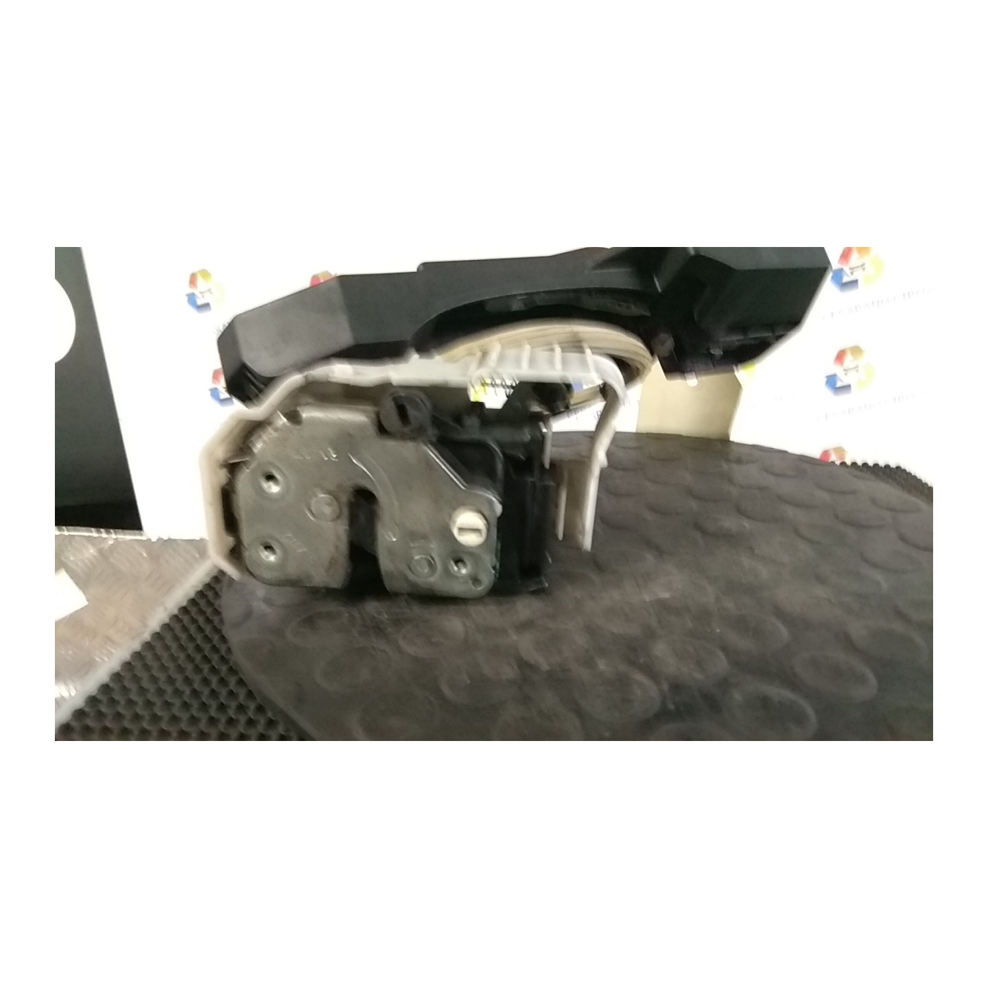 SERRATURA PORTA POST. DX. 004 FIAT BRAVO (3L) (01/07-03/10) 198A2000 51902607