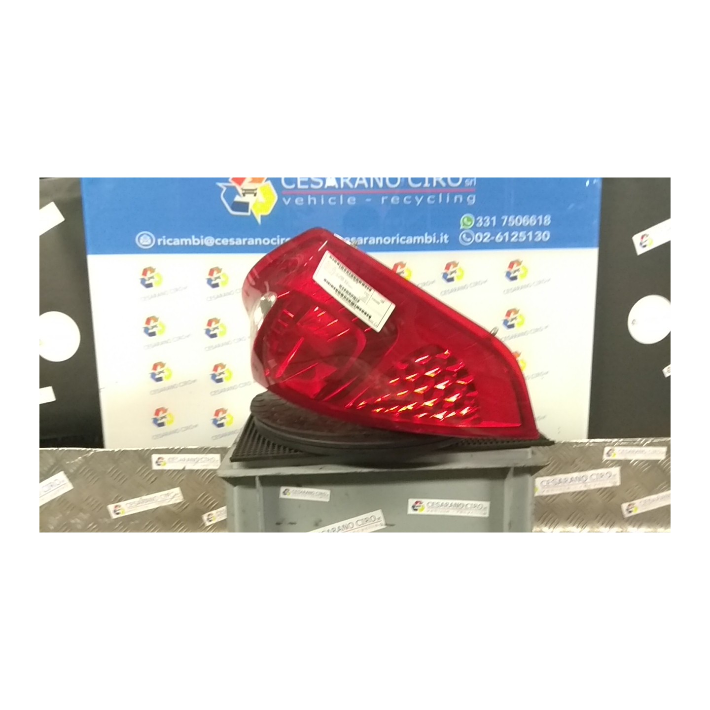 FANALE POST. SX. 135 FORD FIESTA (CB1) (09/08-10/13) STJA 1709553