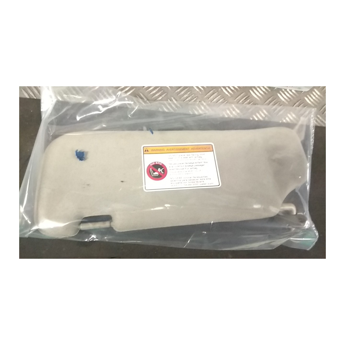 ALETTA PARASOLE PARABREZZA DX. 052 CHEVROLET (DAEWOO) CAPTIVA (C100) (07/06-03/11) Z20S 96813622