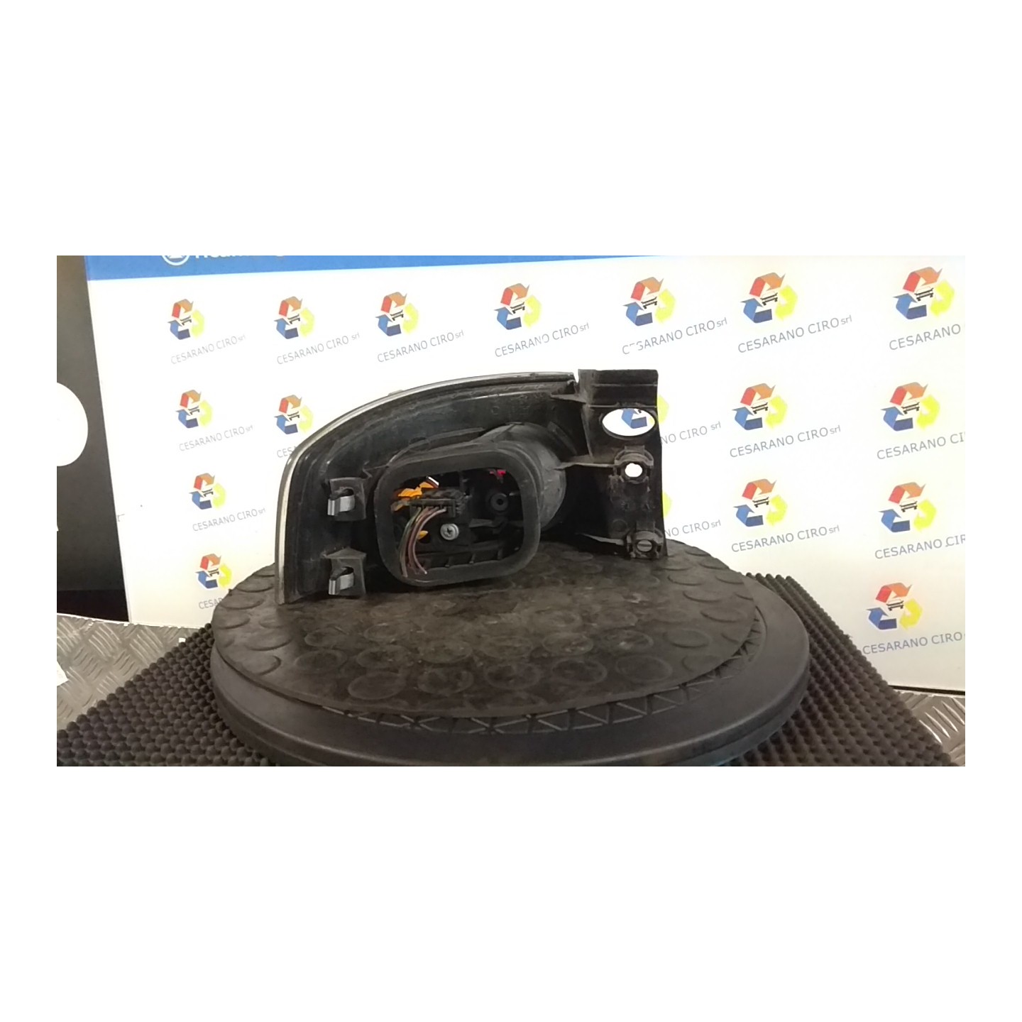 FANALE POST. PARTE EST. RI OSCURATI DX. 061 SEAT IBIZA (6L) (12/01-08/09) BKY 6L6945112C
