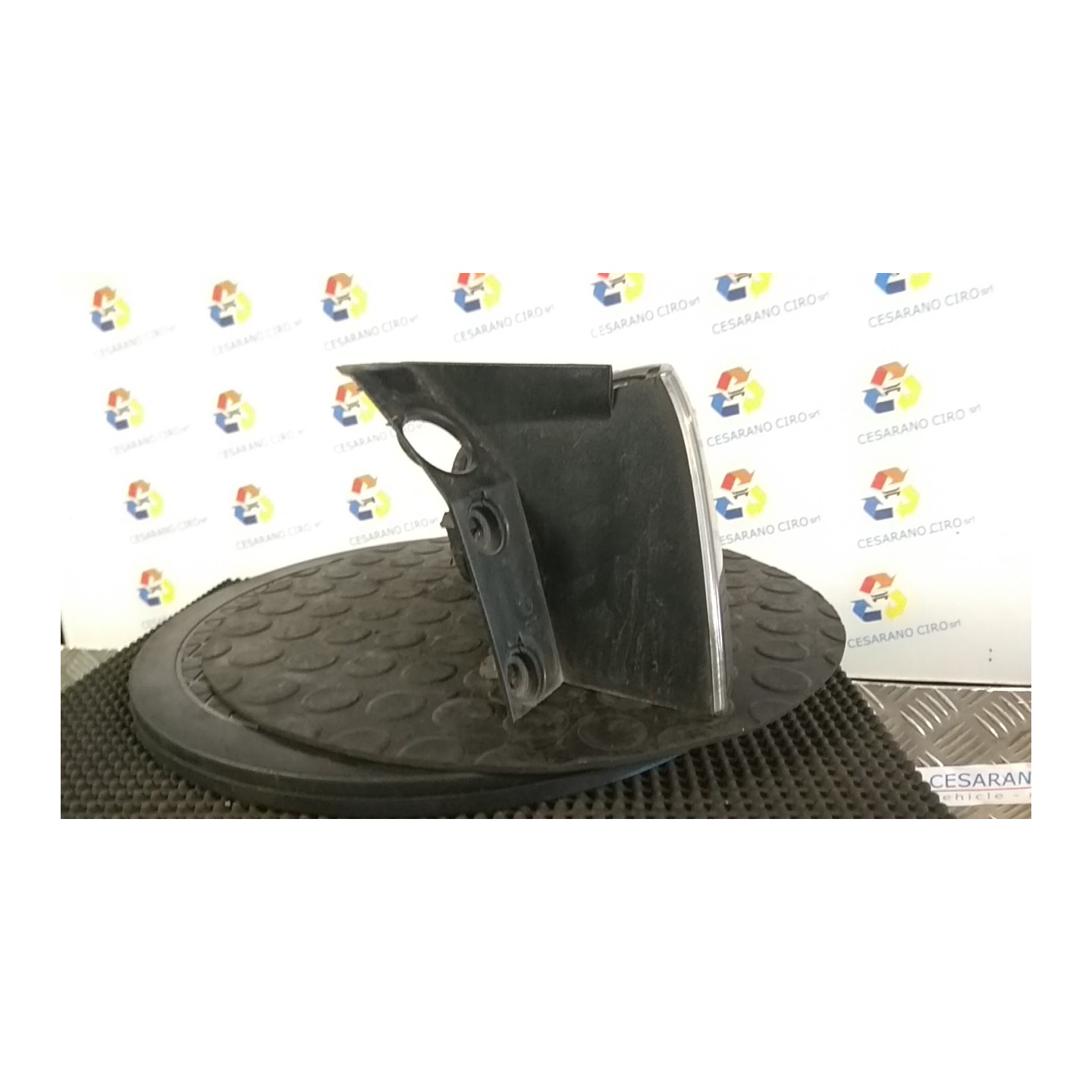 FANALE POST. PARTE EST. RI OSCURATI DX. 061 SEAT IBIZA (6L) (12/01-08/09) BKY 6L6945112C