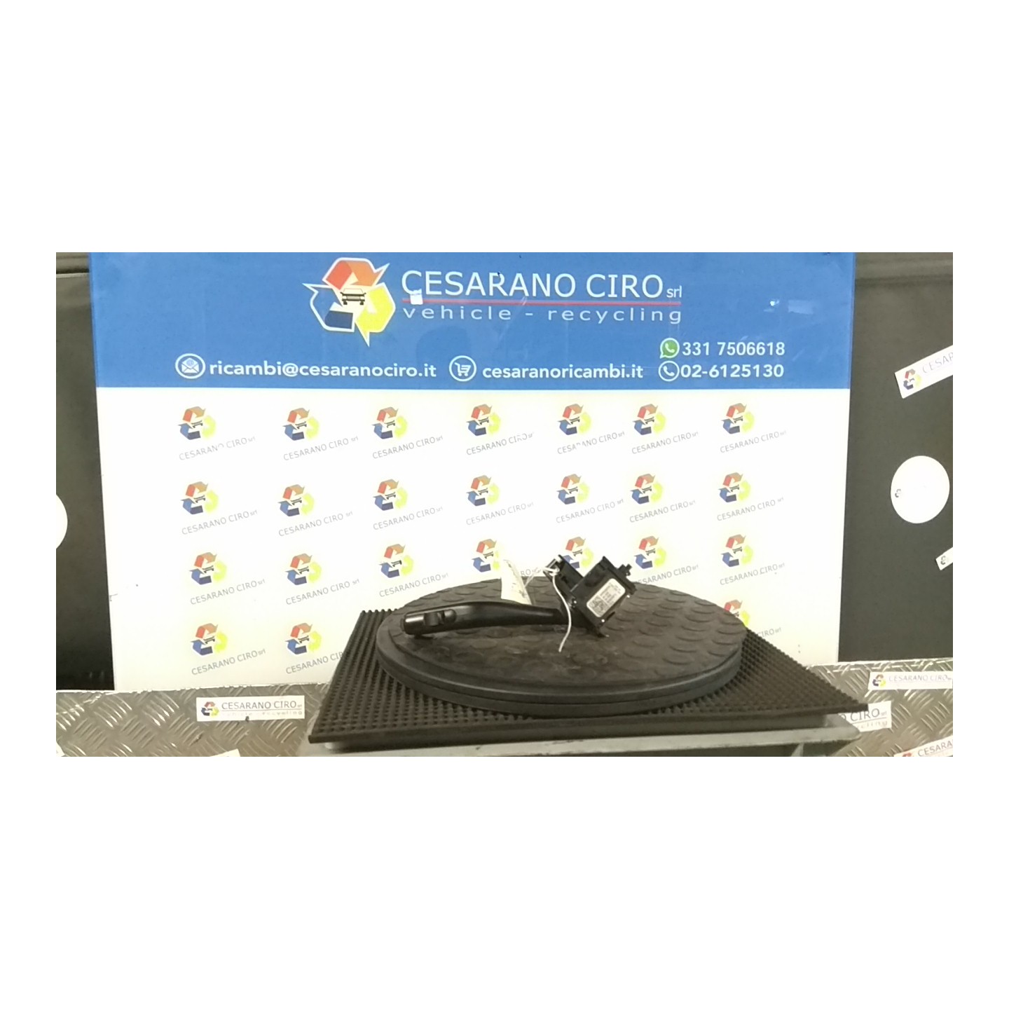 BLOCCO COMANDI TERGICRISTALLI NERO 098 VOLKSWAGEN GOLF PLUS (5M) (01/05-04/09) BLF 1K0953519H9B9