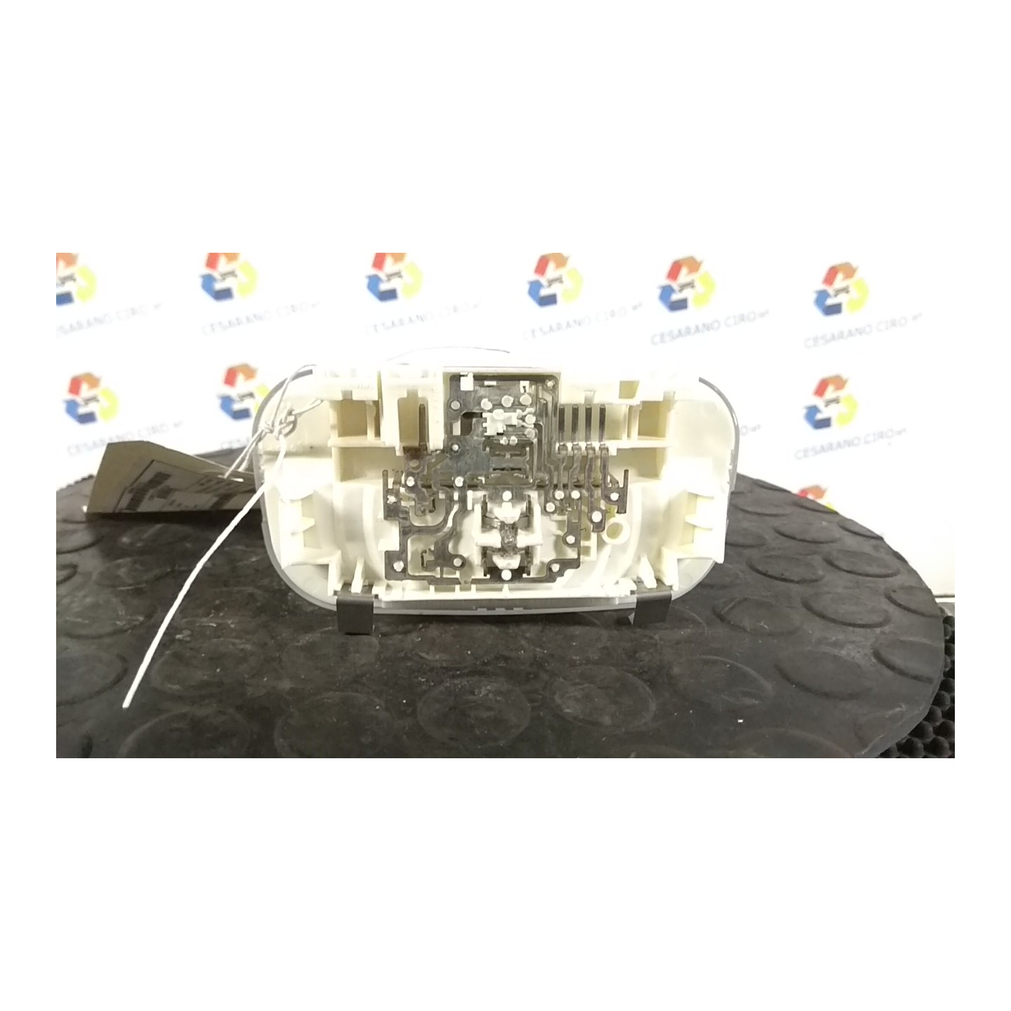 LUCE CORTESIA ANT. TETTO 105 CITROEN C3 2A SERIE (A51) (03/13-) HM01 6362Q1