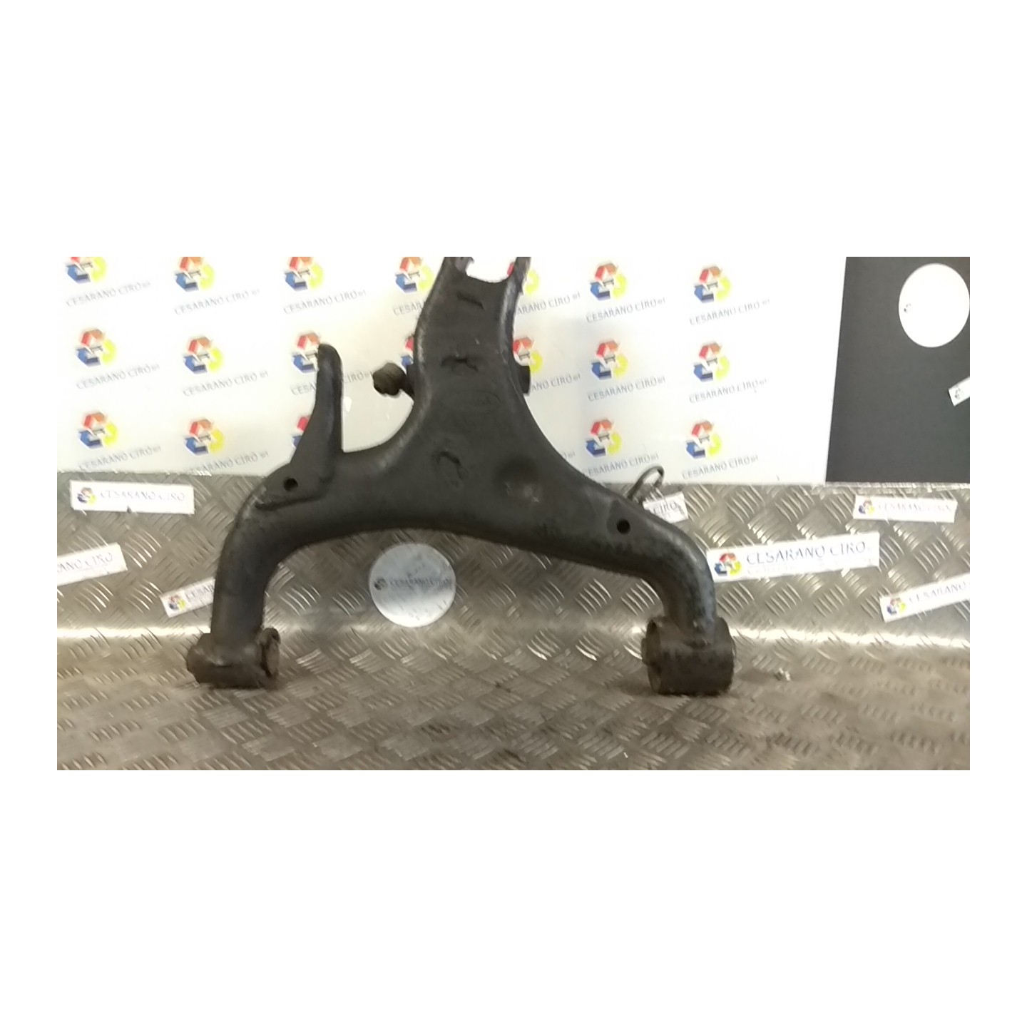 BRACCIO OSCILLANTE INF. SOSP. POST. DX. 079 LAND ROVER RANGE ROVER SPORT (03/05-) 276DT LR019977