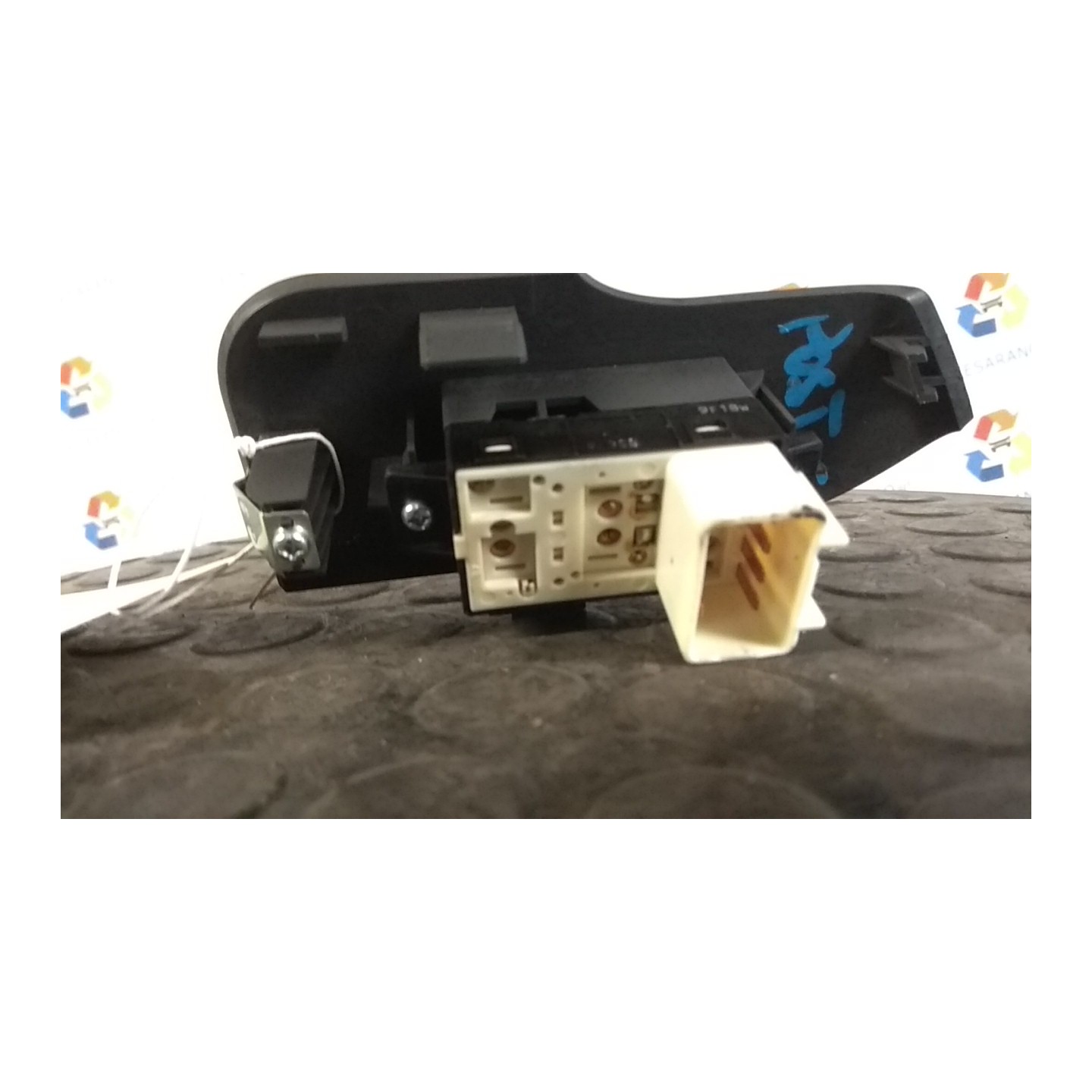 INTERRUTTORE ALZACRISTALLI PORTA POST. SX. 088 CHEVROLET (DAEWOO) CAPTIVA (C100) (07/06-03/11) Z20S 96628549