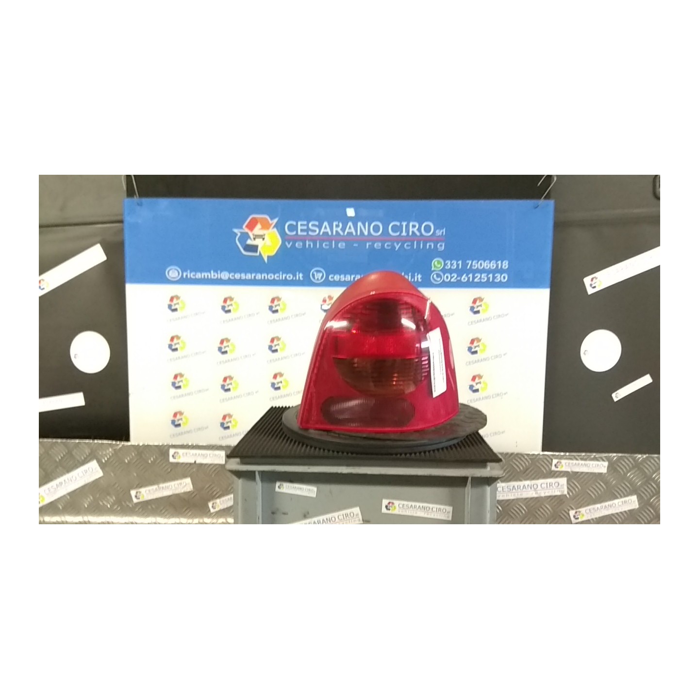 FANALE POST. 09/04 DX. 103 RENAULT TWINGO 1A SERIE (08/98-09/07) D7FF7 7700426320