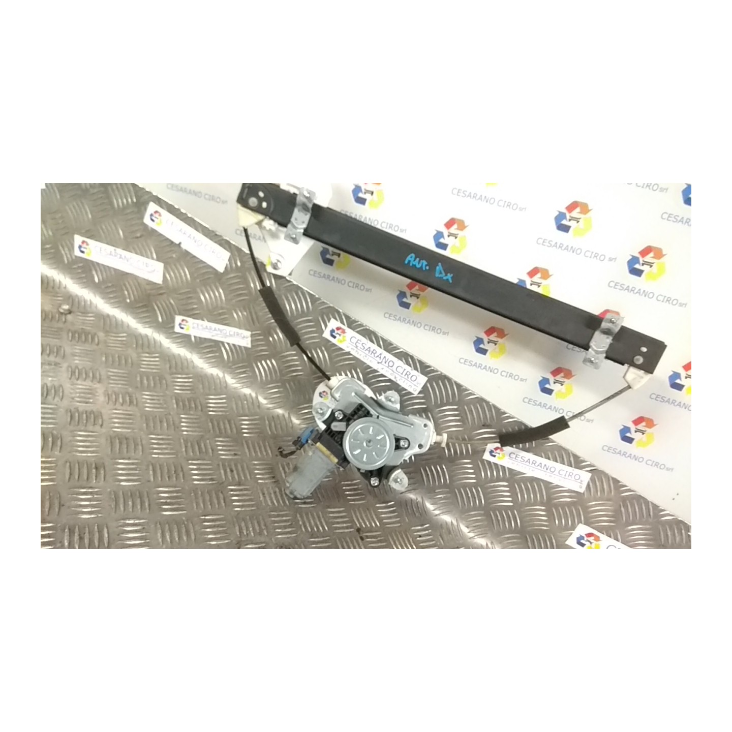 ALZACRISTALLO ELETTR. PORTA ANT. DX. 092 CHEVROLET (DAEWOO) CAPTIVA (C100) (07/06-03/11) Z20S 96624333