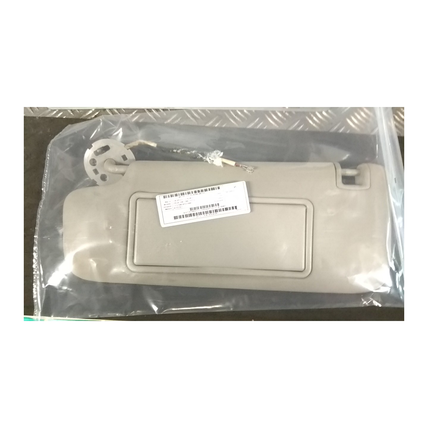 ALETTA PARASOLE PARABREZZA SX. 103 CHEVROLET (DAEWOO) CRUZE SW (J308) (07/12-) A17DTS 95165802