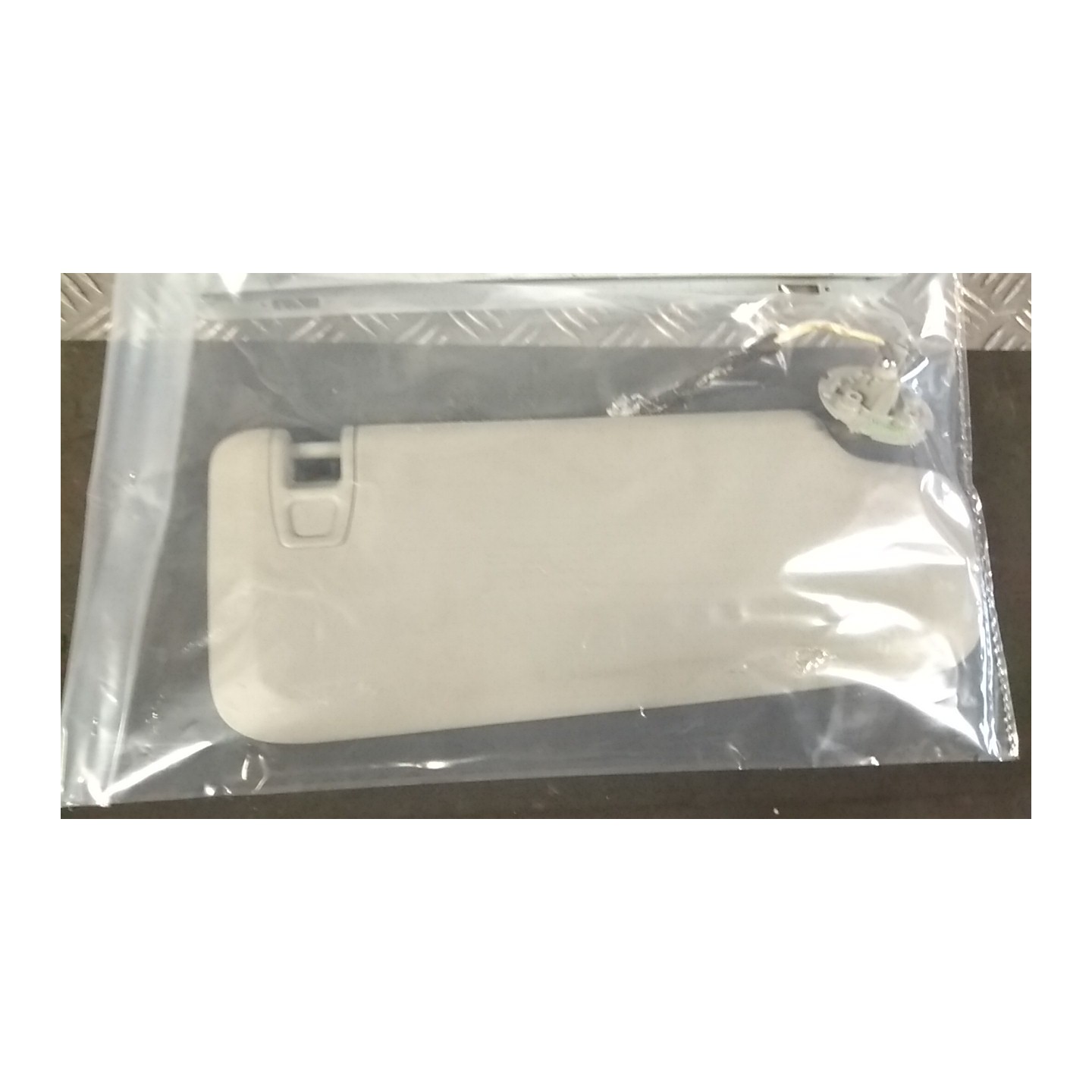 ALETTA PARASOLE PARABREZZA SX. 103 CHEVROLET (DAEWOO) CRUZE SW (J308) (07/12-) A17DTS 95165802