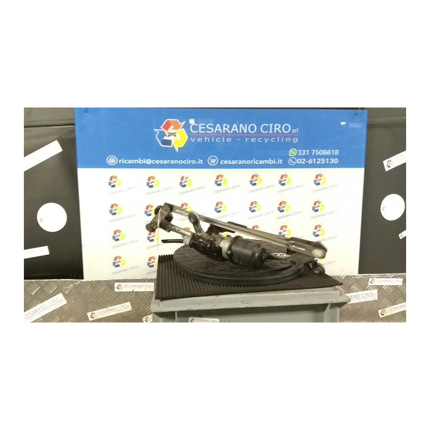 MECCANISMO TERGIPARABREZZA CON MOTORINO 051 NISSAN MICRA (K13K) (09/10-) HR12 288001HB3A