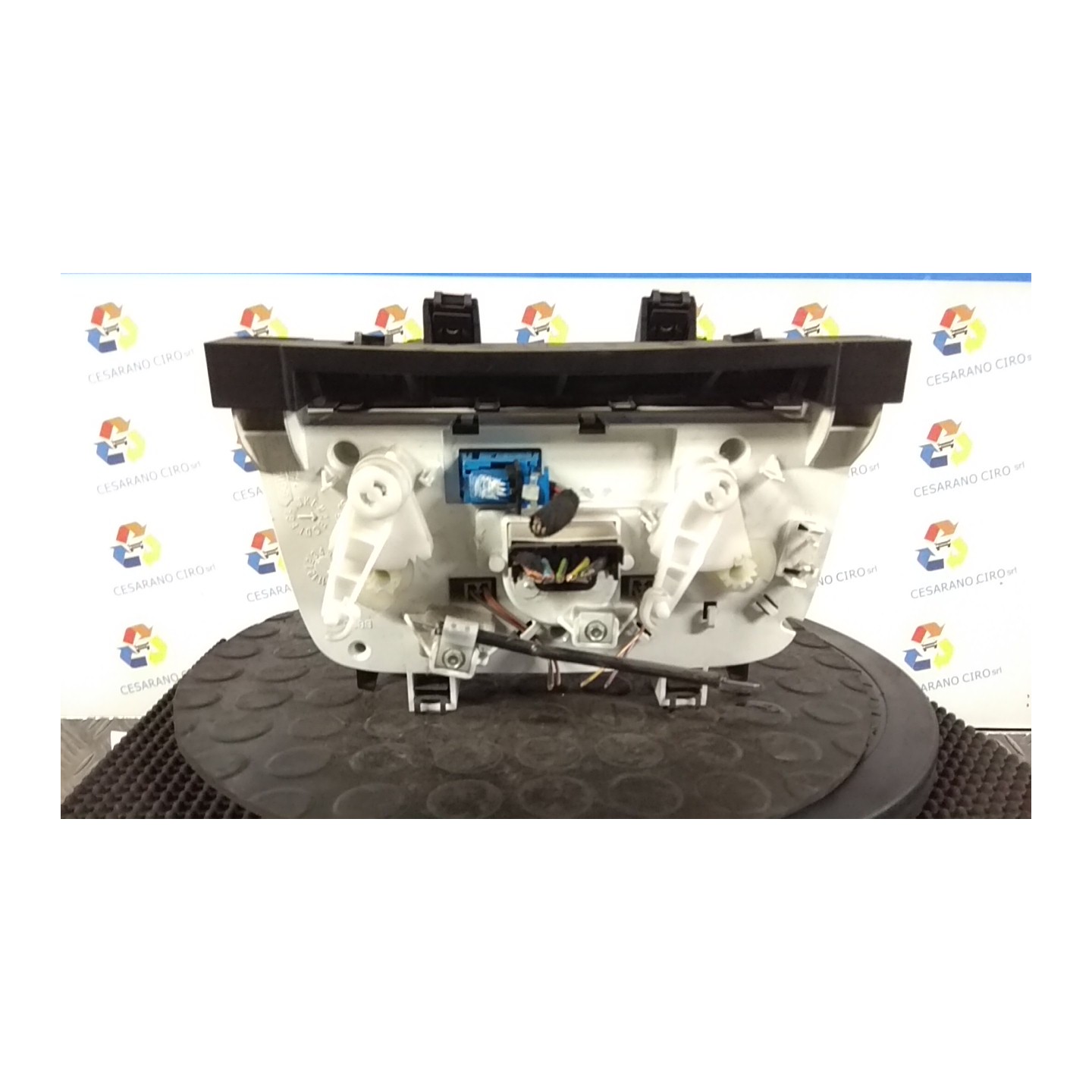 BLOCCO COMANDO CLIMATIZZAZIONE 083 FIAT PUNTO (51) (01/12-01/13) 350A1000 735548357