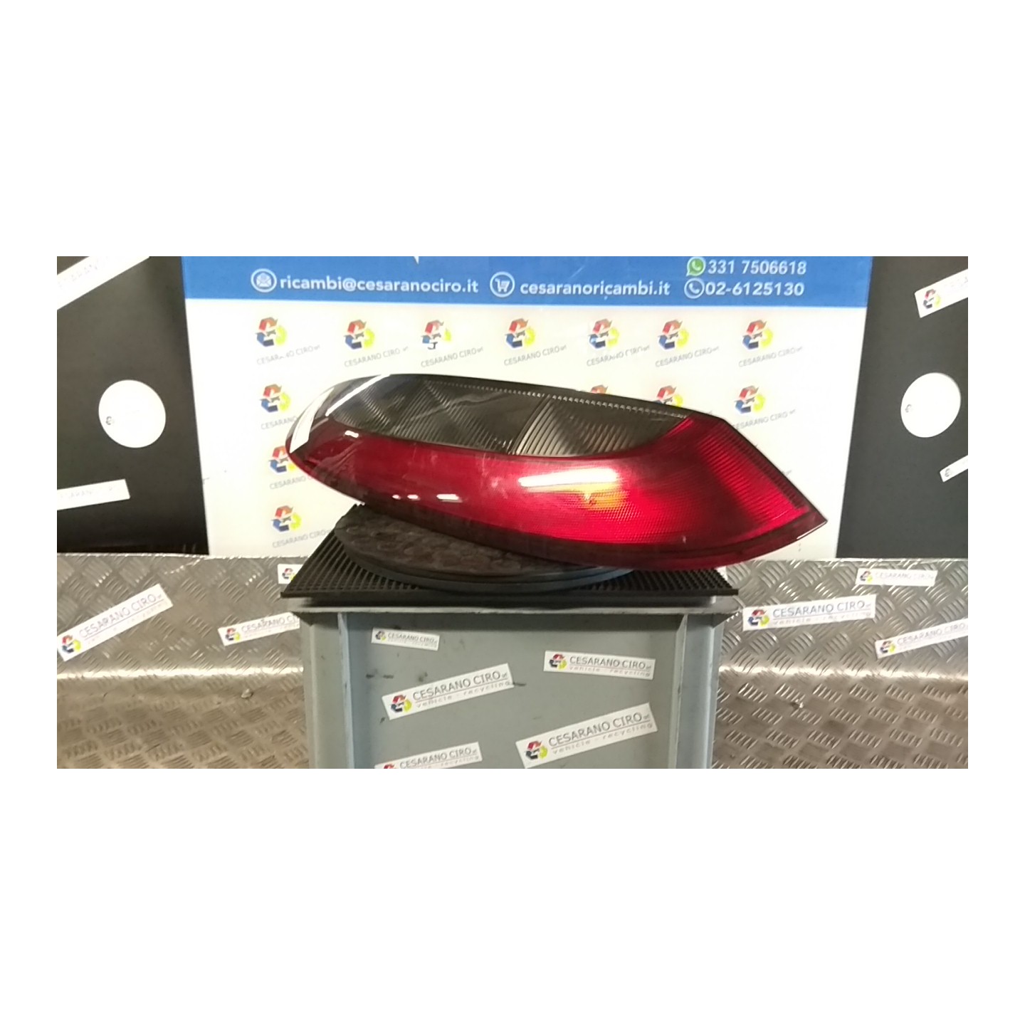 FANALE POST. TINTA SCURA DX. 004 OPEL CORSA (X01) (10/00-06/06) Z12XE 93170223