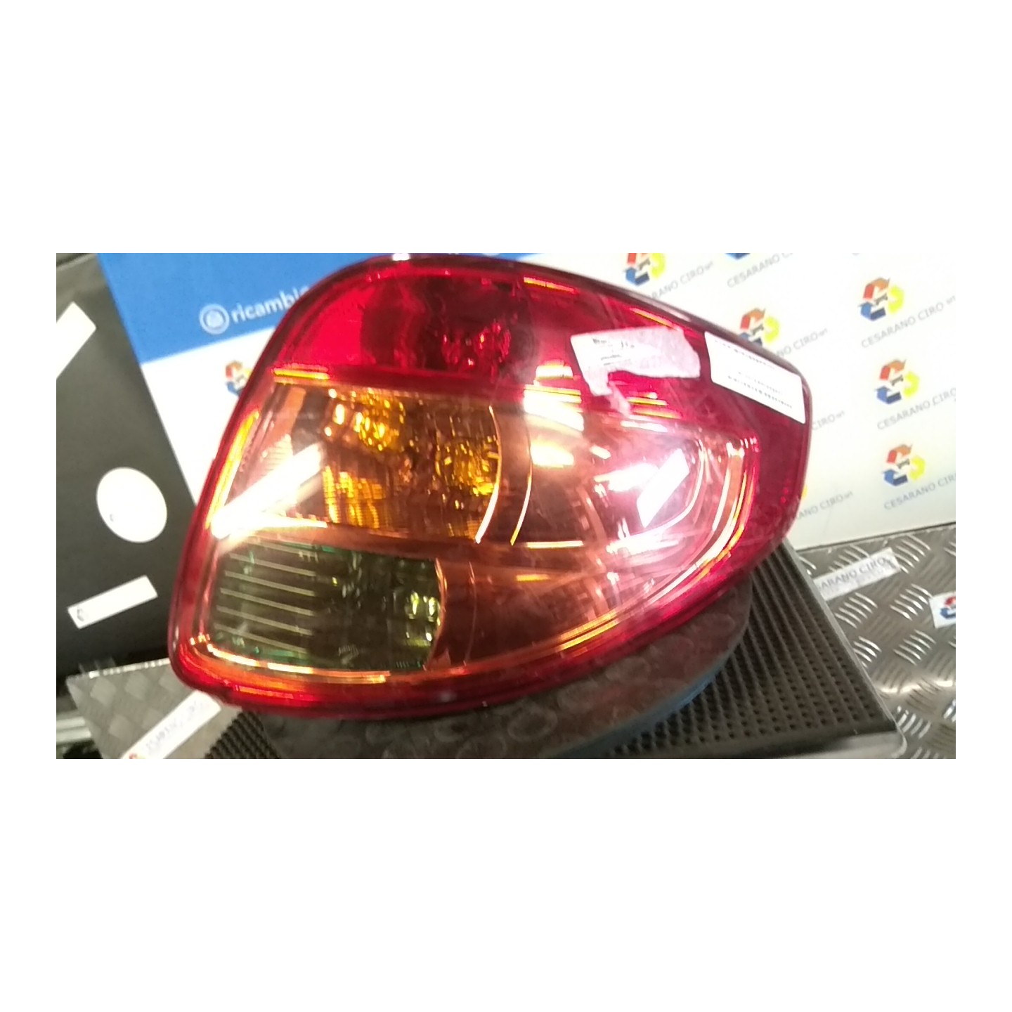FANALE POST. DX. 010 SUZUKI SX4 (03/06-) M16A 3565079J00000