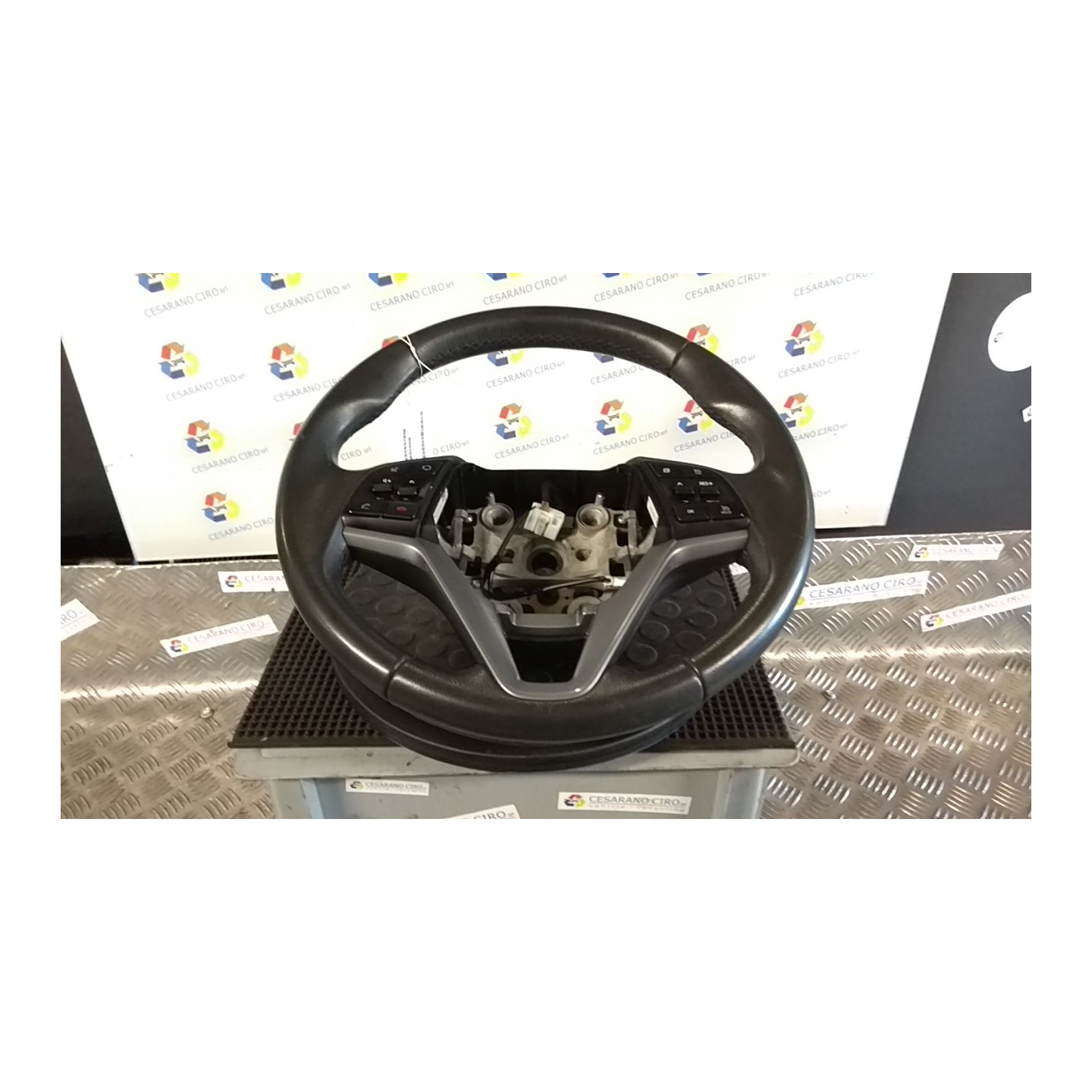 VOLANTE 065 HYUNDAI TUCSON (07/15-12/18) D4FD 56100D7010TRY