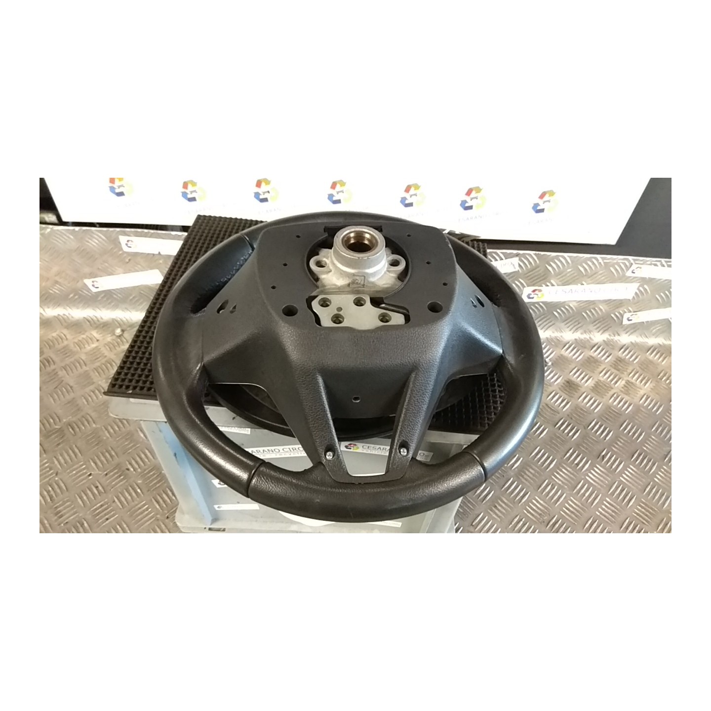 VOLANTE 065 HYUNDAI TUCSON (07/15-12/18) D4FD 56100D7010TRY