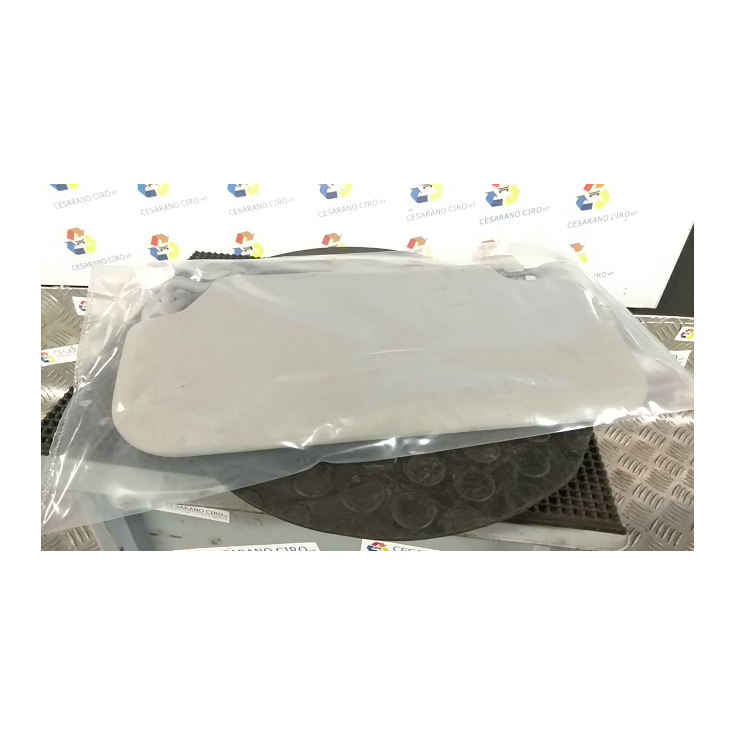ALETTA PARASOLE PARABREZZA C/SPECCH. DX. 057 FORD FIESTA (CBK) (12/05-12/08) F6JB 1222069