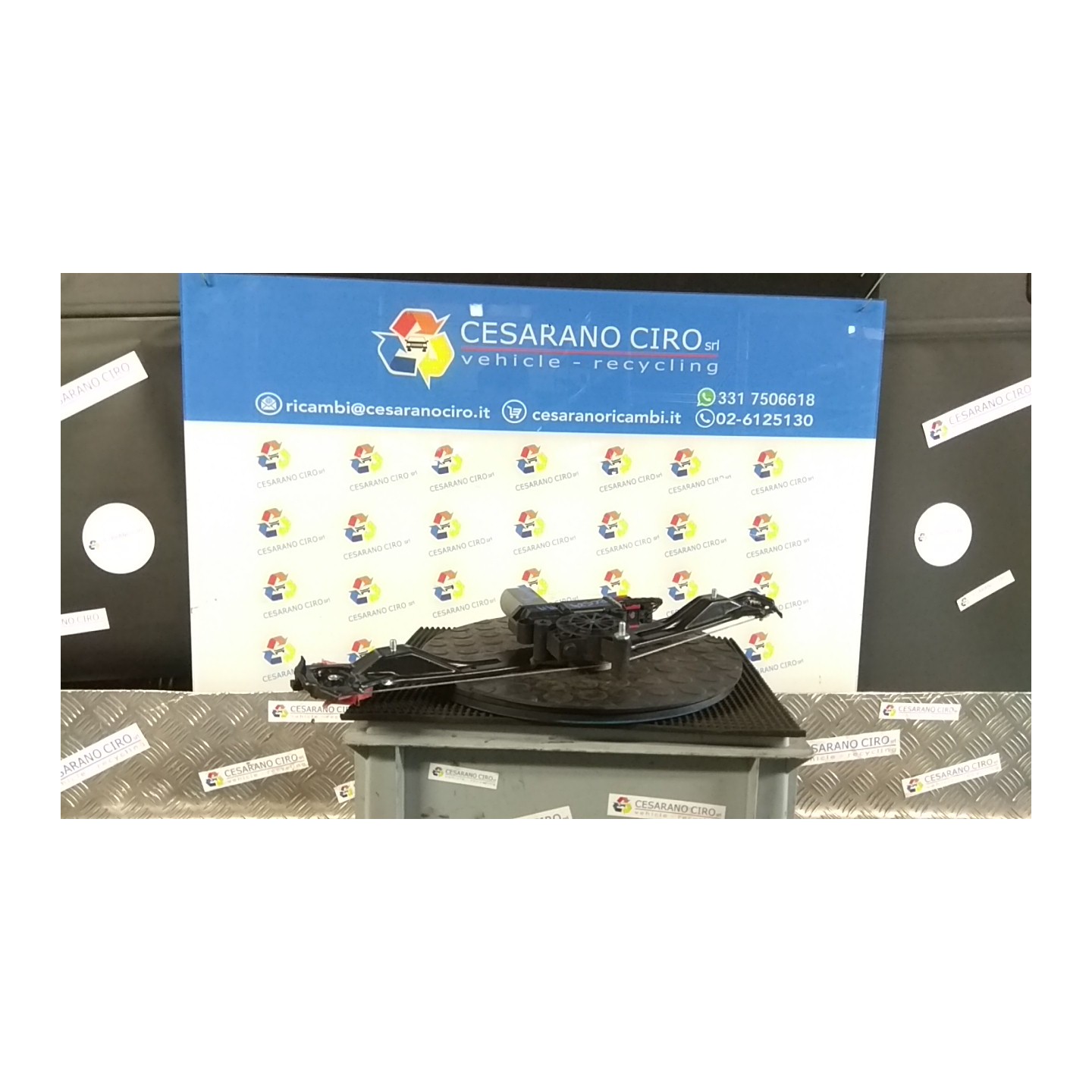 ALZACRISTALLO ELETTR. PORTA ANT. C/M DX. 029 FIAT BRAVO (3L) (01/07-03/10) 198A6000 51827393