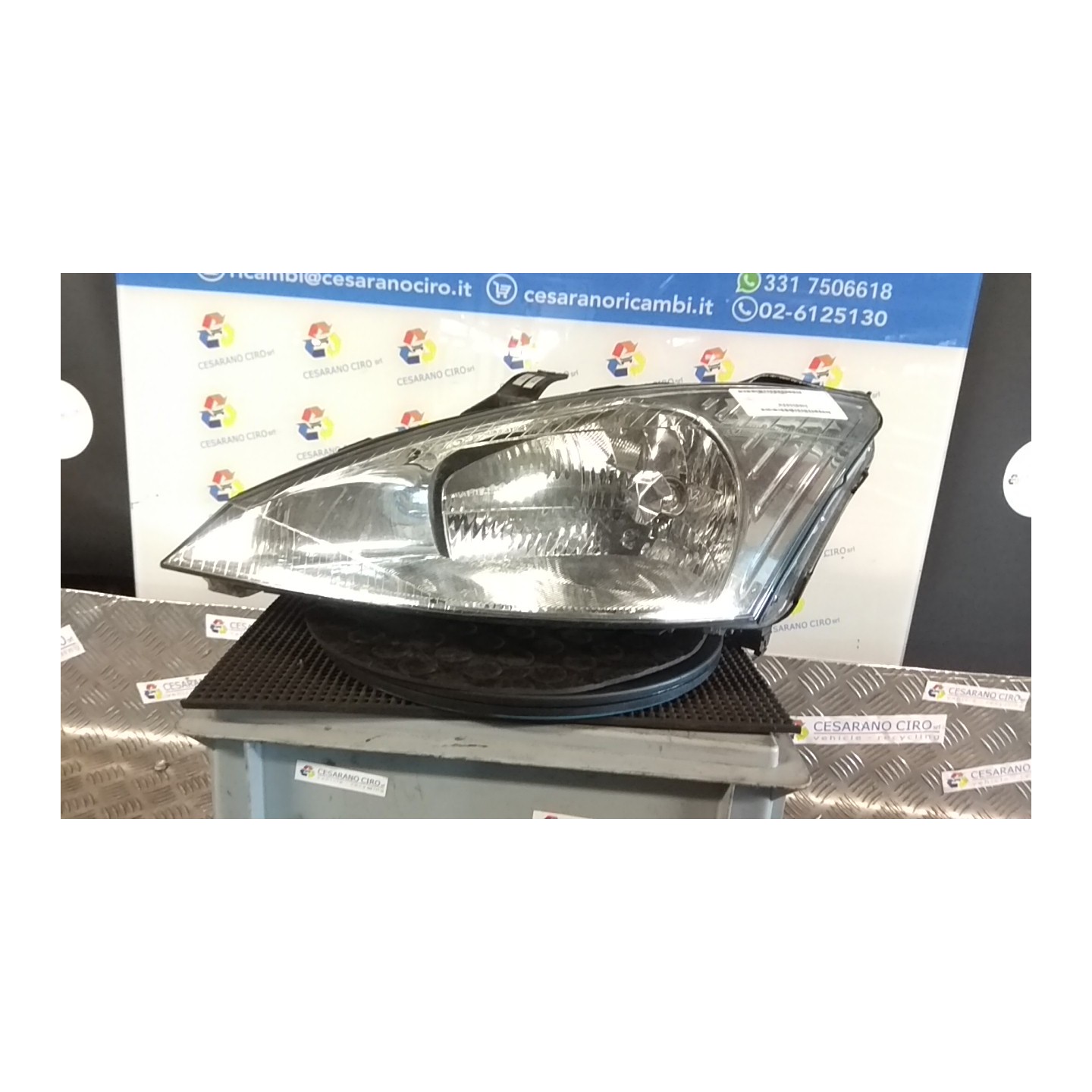 PROIETTORE C/REGOLAZ. MANUALE FARI DX. 078 FORD FOCUS (CAK) (10/98-03/02) FYDA 1152096