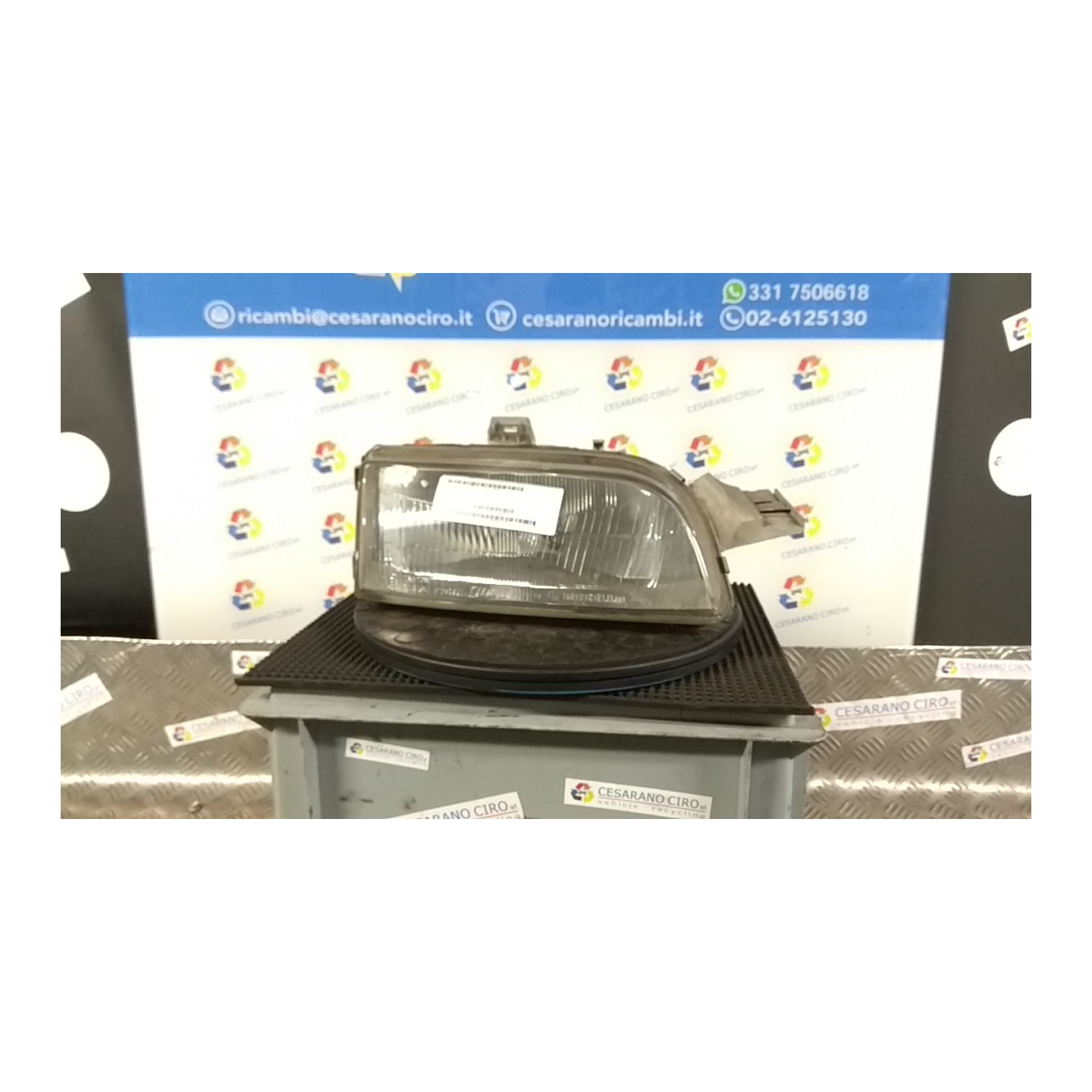 PROIETTORE DX. 105 FIAT PUNTO 1A SERIE (11/93-10/99) 176B2000 46402649