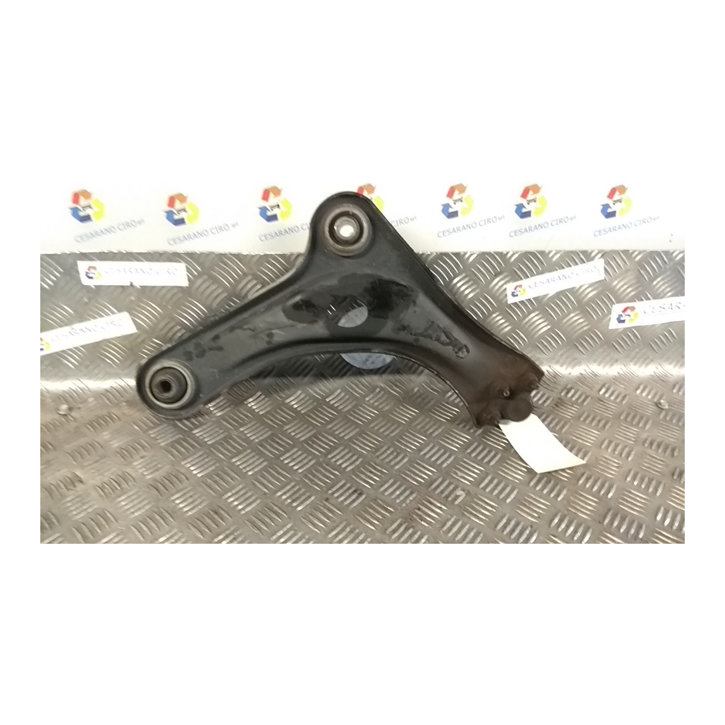 BRACCIO OSCILLANTE SOSP. ANT. SX. 012 CITROEN C3 2A SERIE (09/05-11/10) HFX 3520Q0
