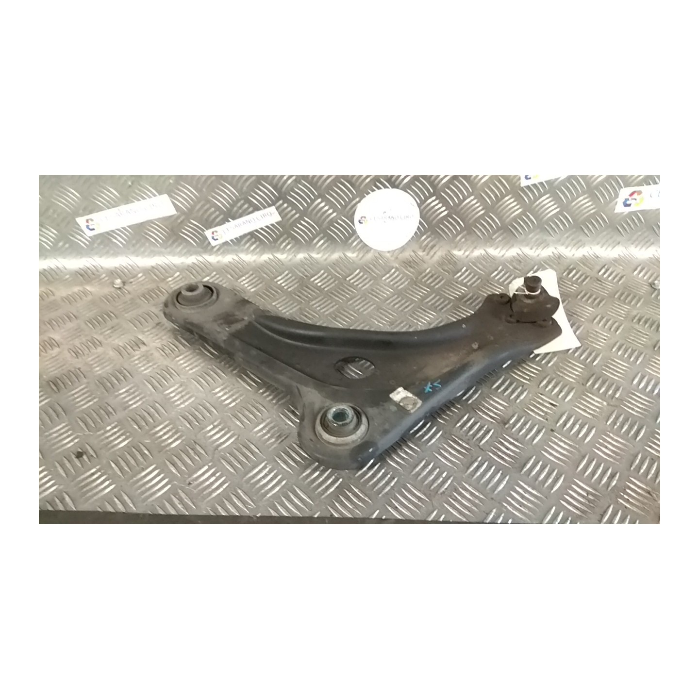 BRACCIO OSCILLANTE SOSP. ANT. SX. 012 CITROEN C3 2A SERIE (09/05-11/10) HFX 3520Q0