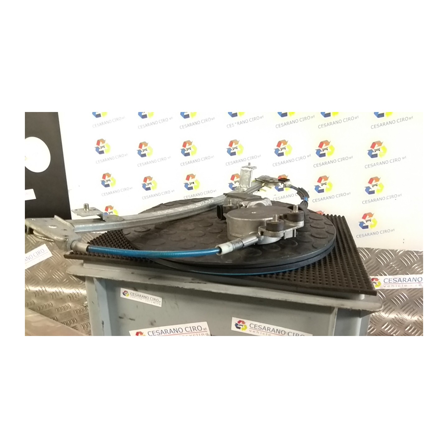 ALZACRISTALLO ELETTR. PORTA ANT. CON DX. 026 FIAT BRAVO (1L) (07/98-11/02) 182B2000 46559811